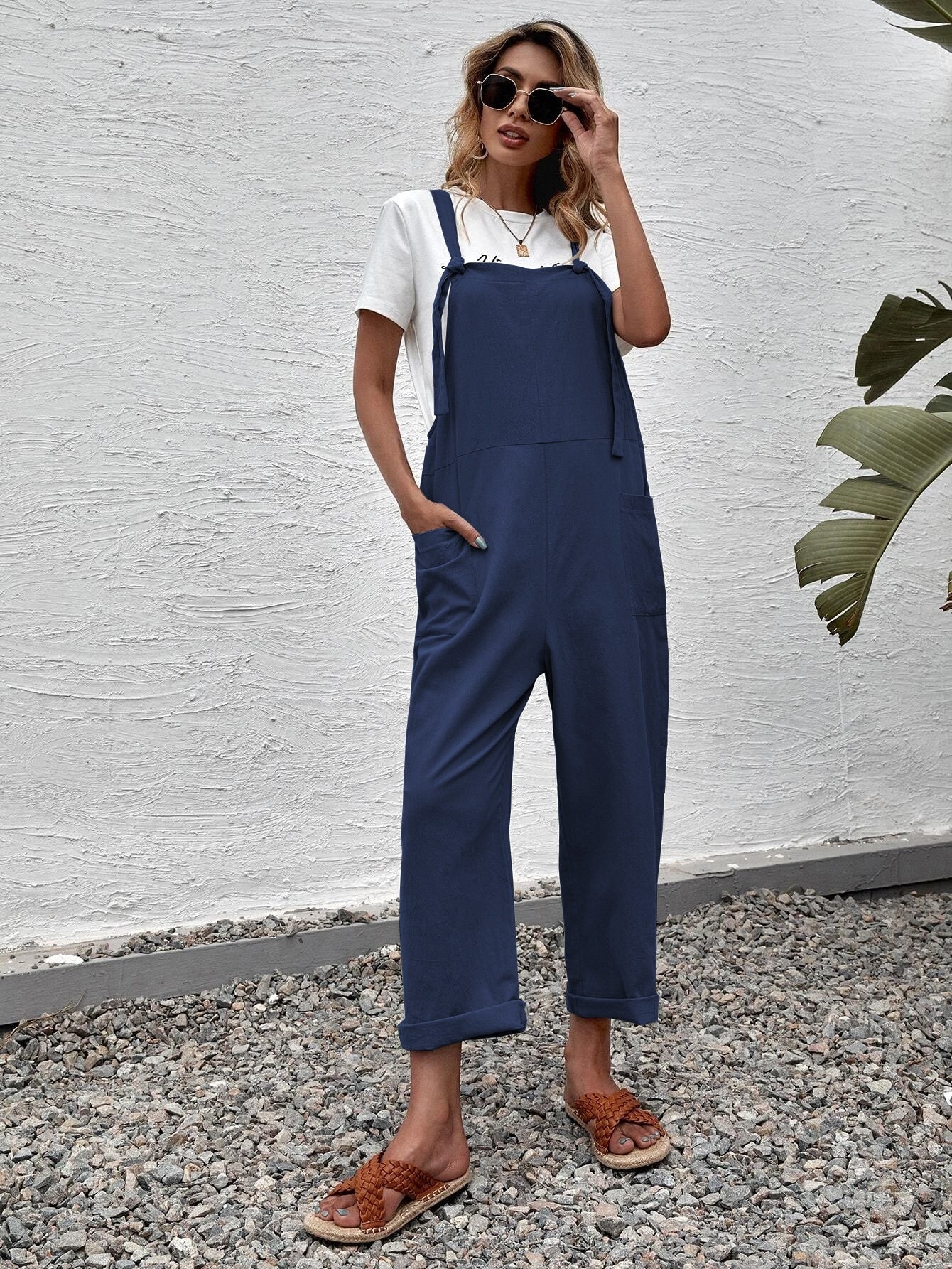 LUNE Solid Dual Pocket Suspender Jumpsuit