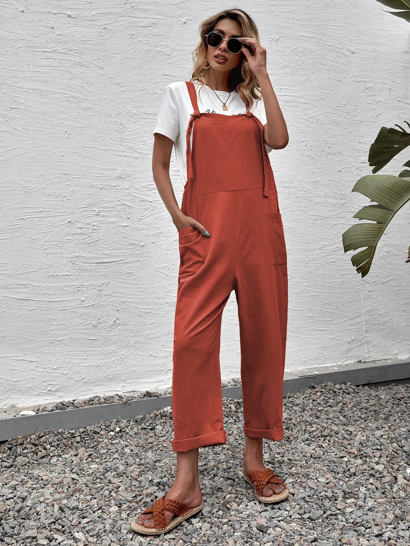 LUNE Solid Dual Pocket Suspender Jumpsuit