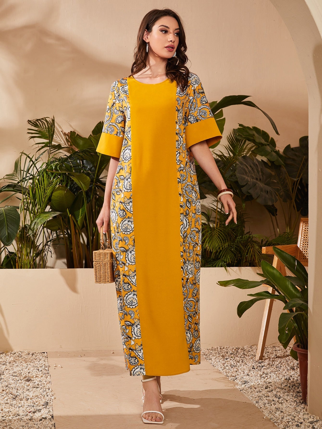 Najma Paisley Print Flounce Sleeve Kaftan