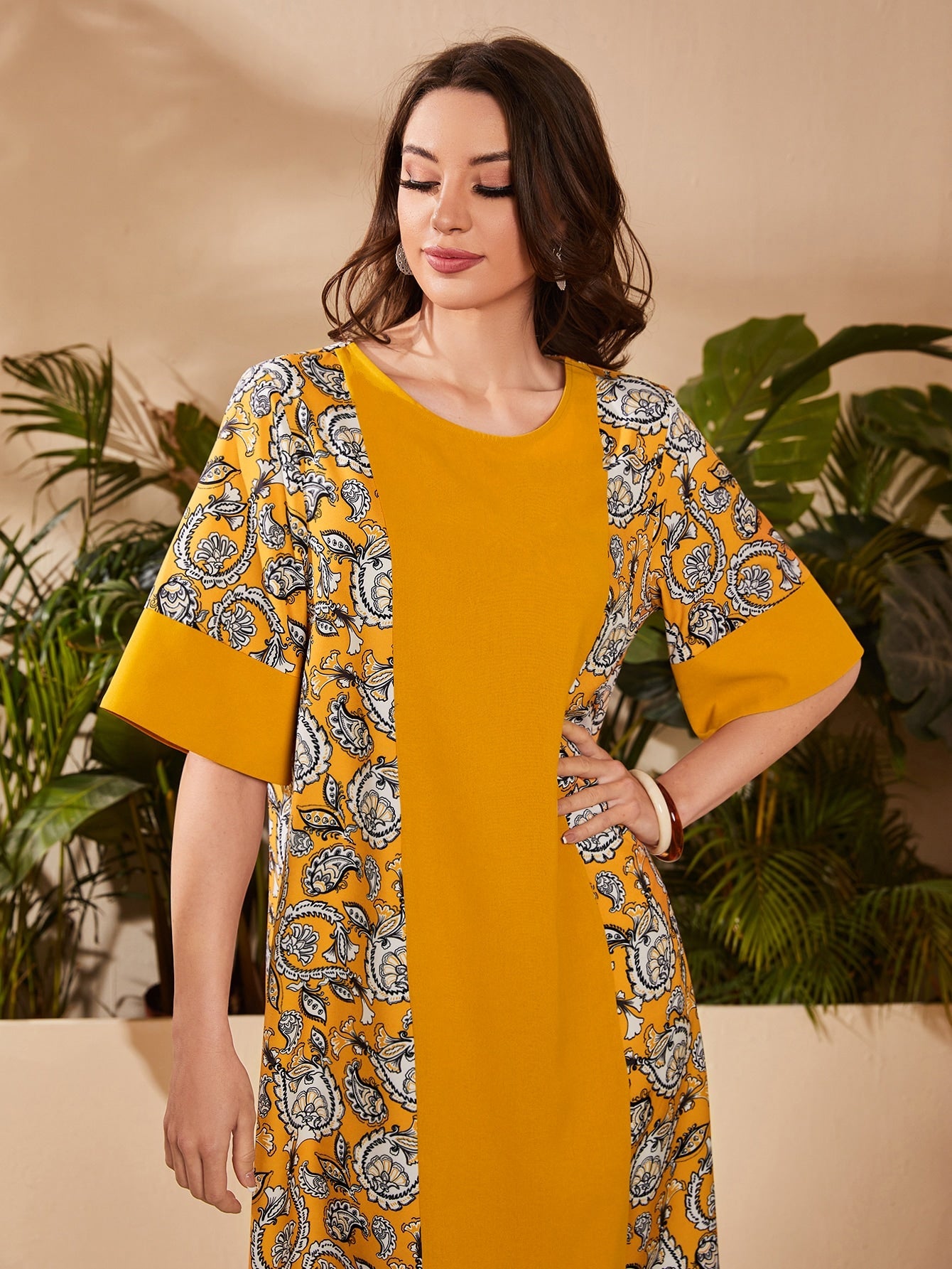 Najma Paisley Print Flounce Sleeve Kaftan