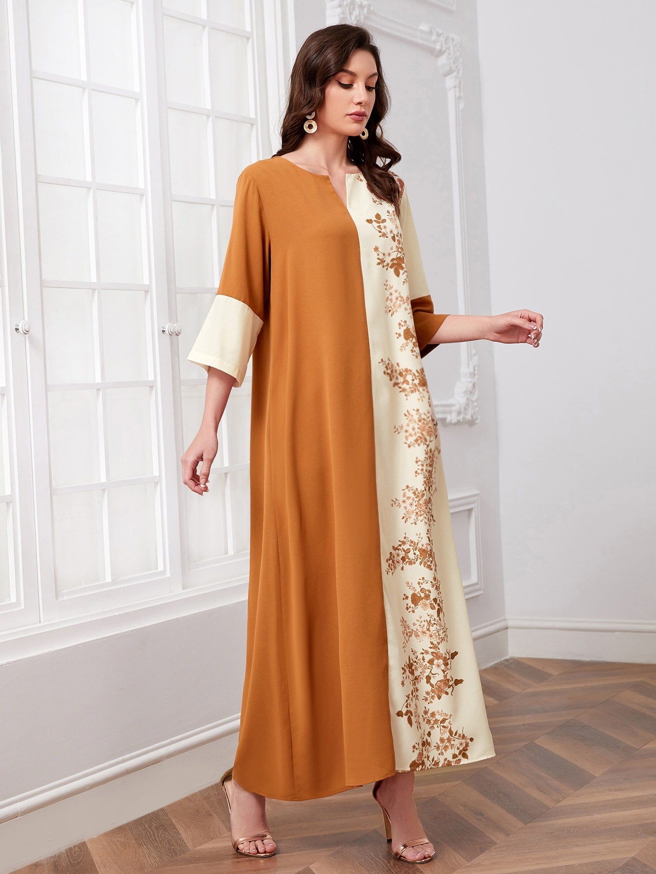 Najma Notched Neck Floral Print Colorblock Kaftan