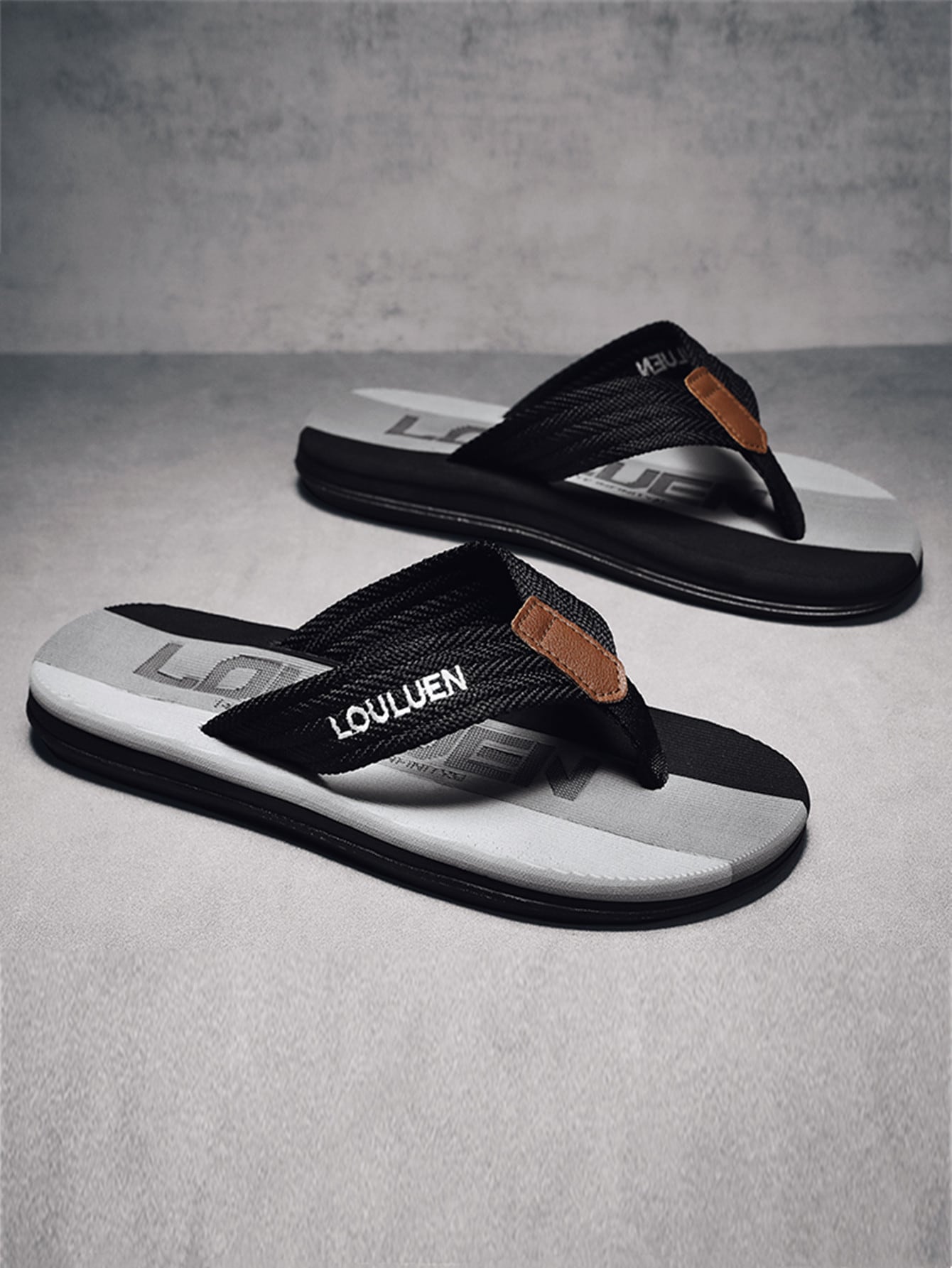 Men Letter Graphic Flip Flops