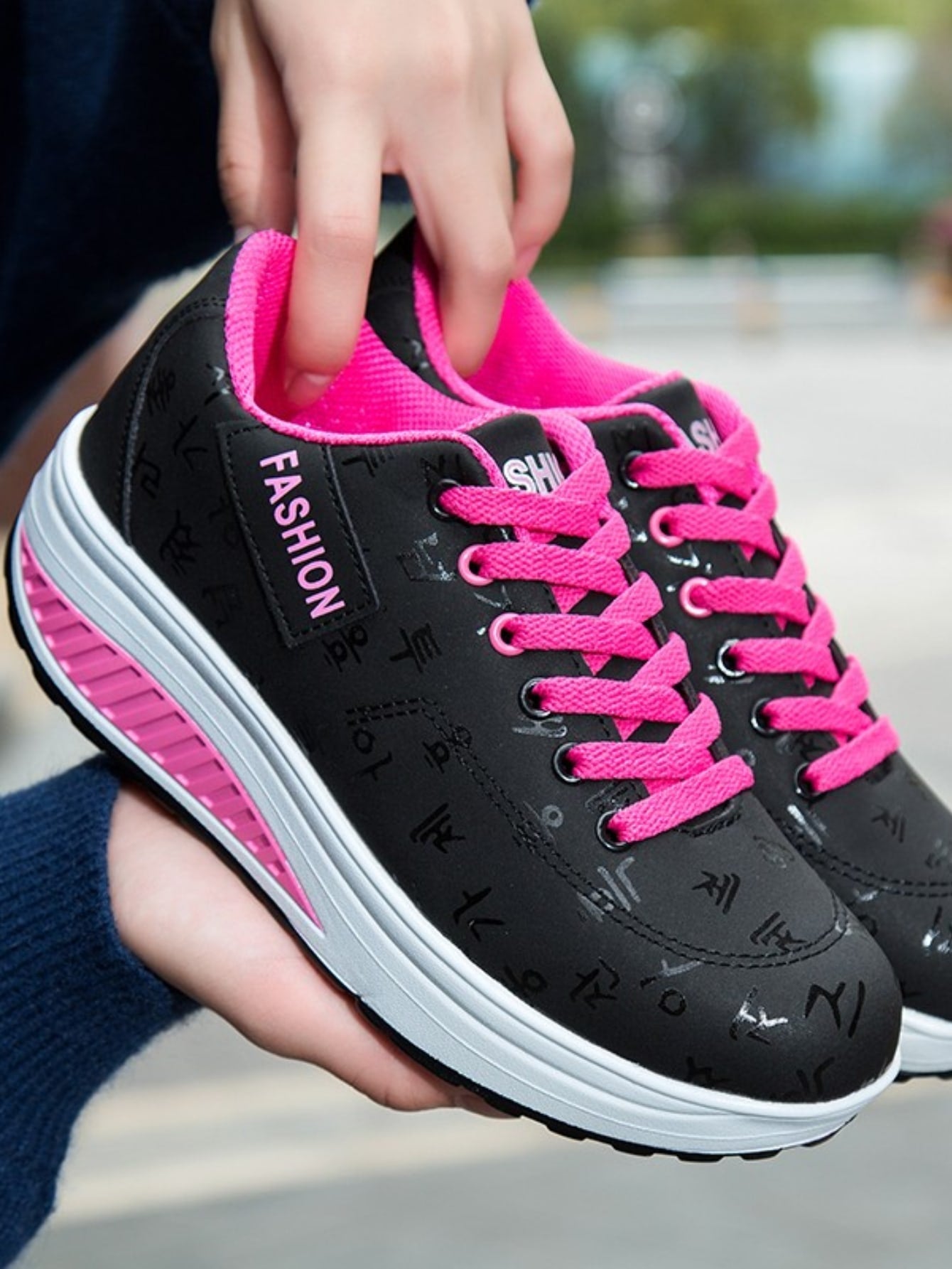 Women Letter Graphic Rocking Shoes, Lace Up Front Sporty Sneakers