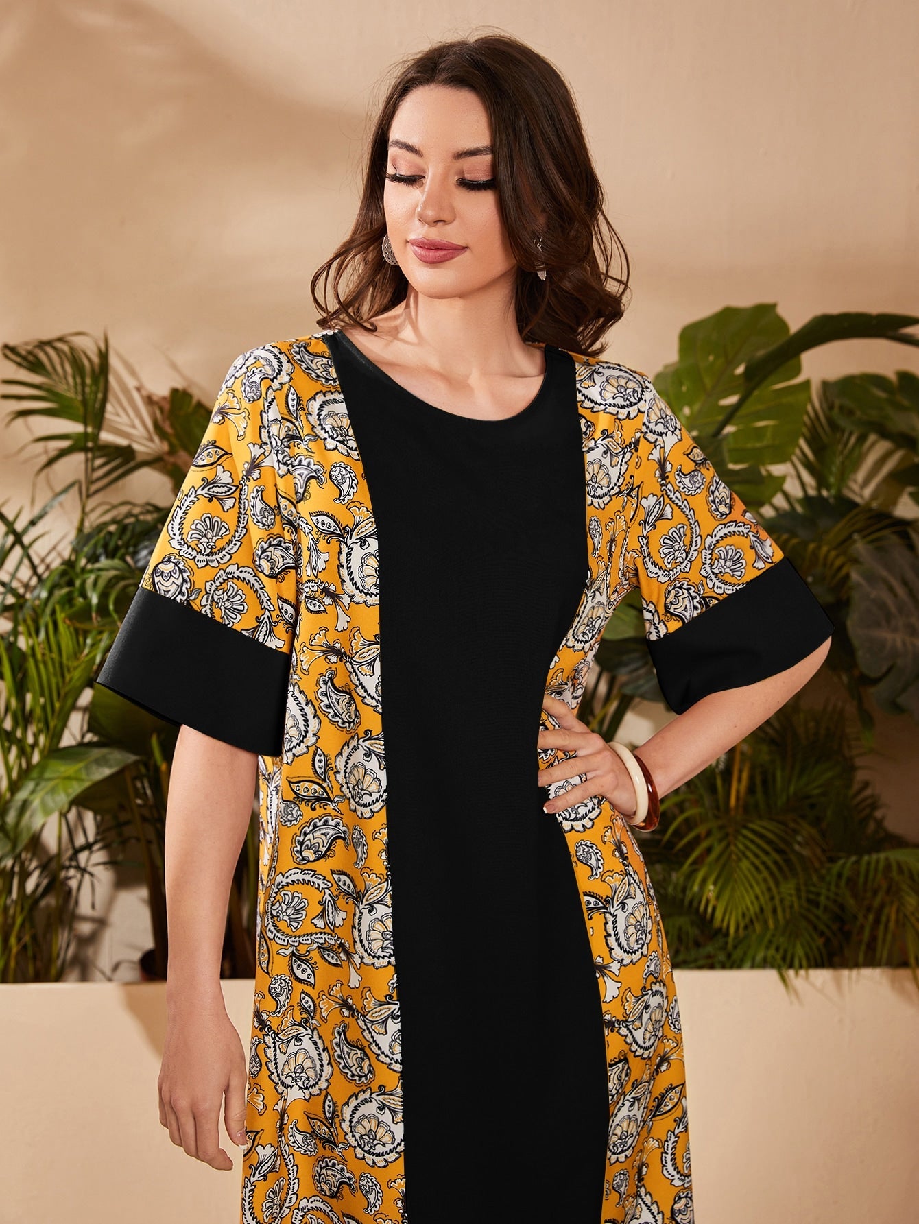 Najma Paisley Print Flounce Sleeve Kaftan