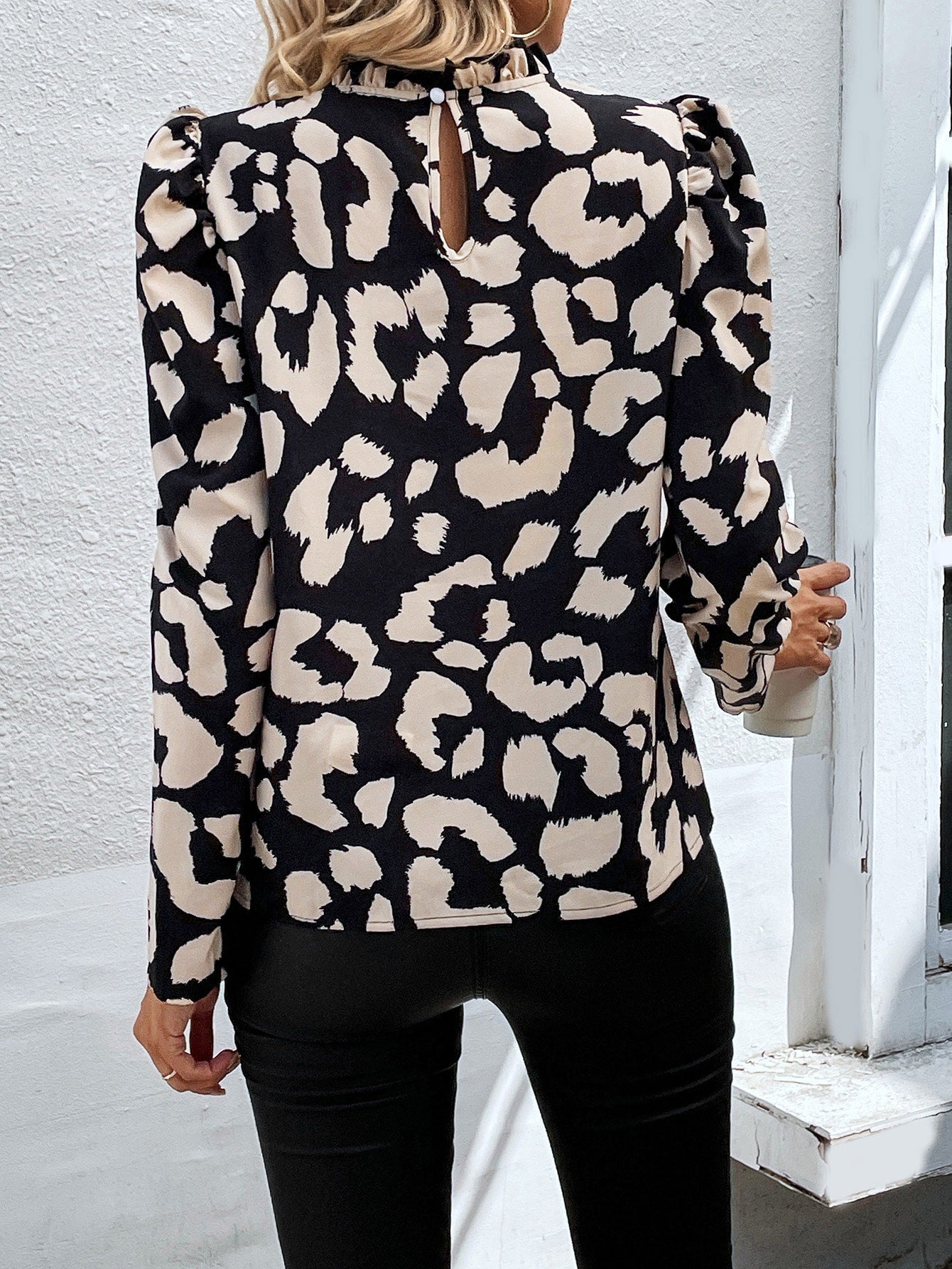 Floral Print Mock Neck Puff Sleeve Blouse