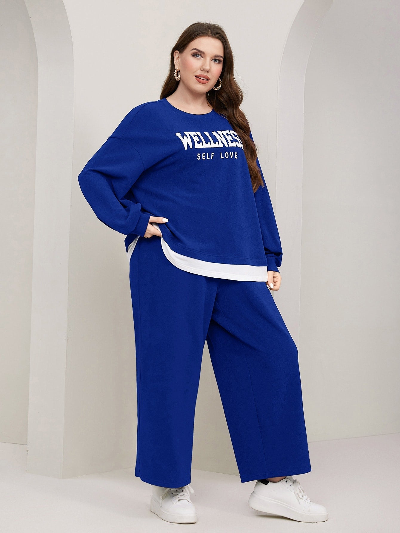 Mulvari Plus Letter Graphic Drop Shoulder 2 In 1 Pullover & Pants