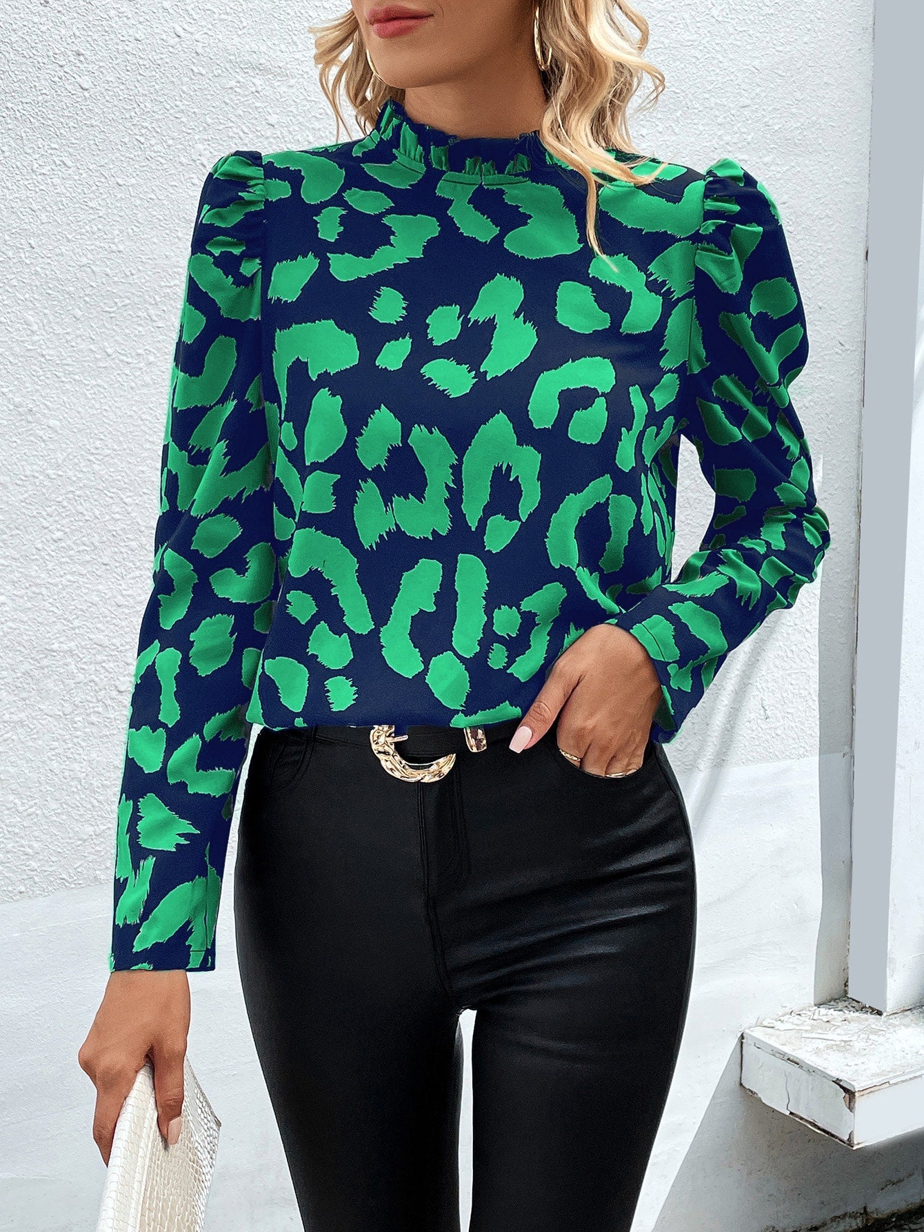 Floral Print Mock Neck Puff Sleeve Blouse