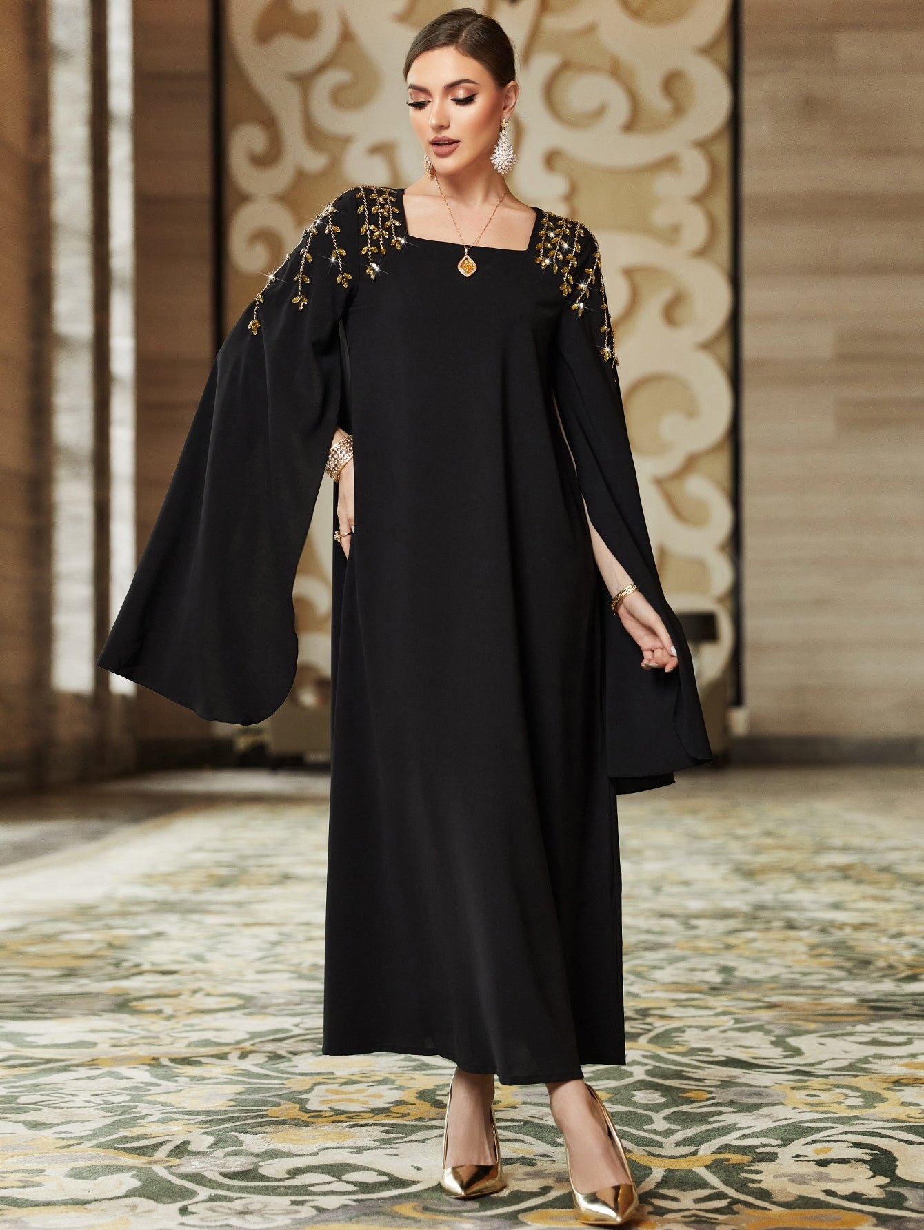 Najma Floral Embroidery Cloak Sleeve Kaftan