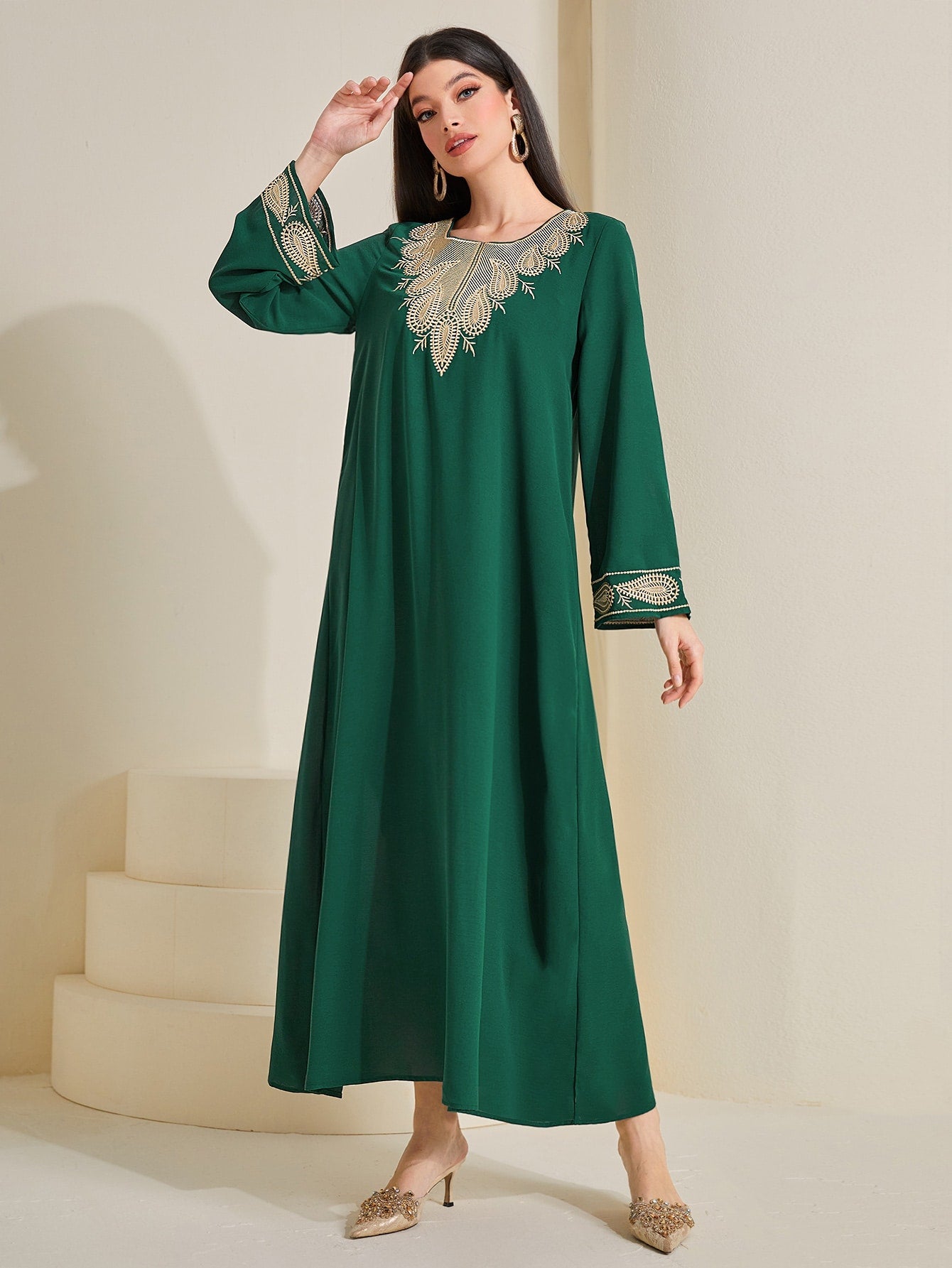 Najma Paisley & Plant Embroidered Kaftan