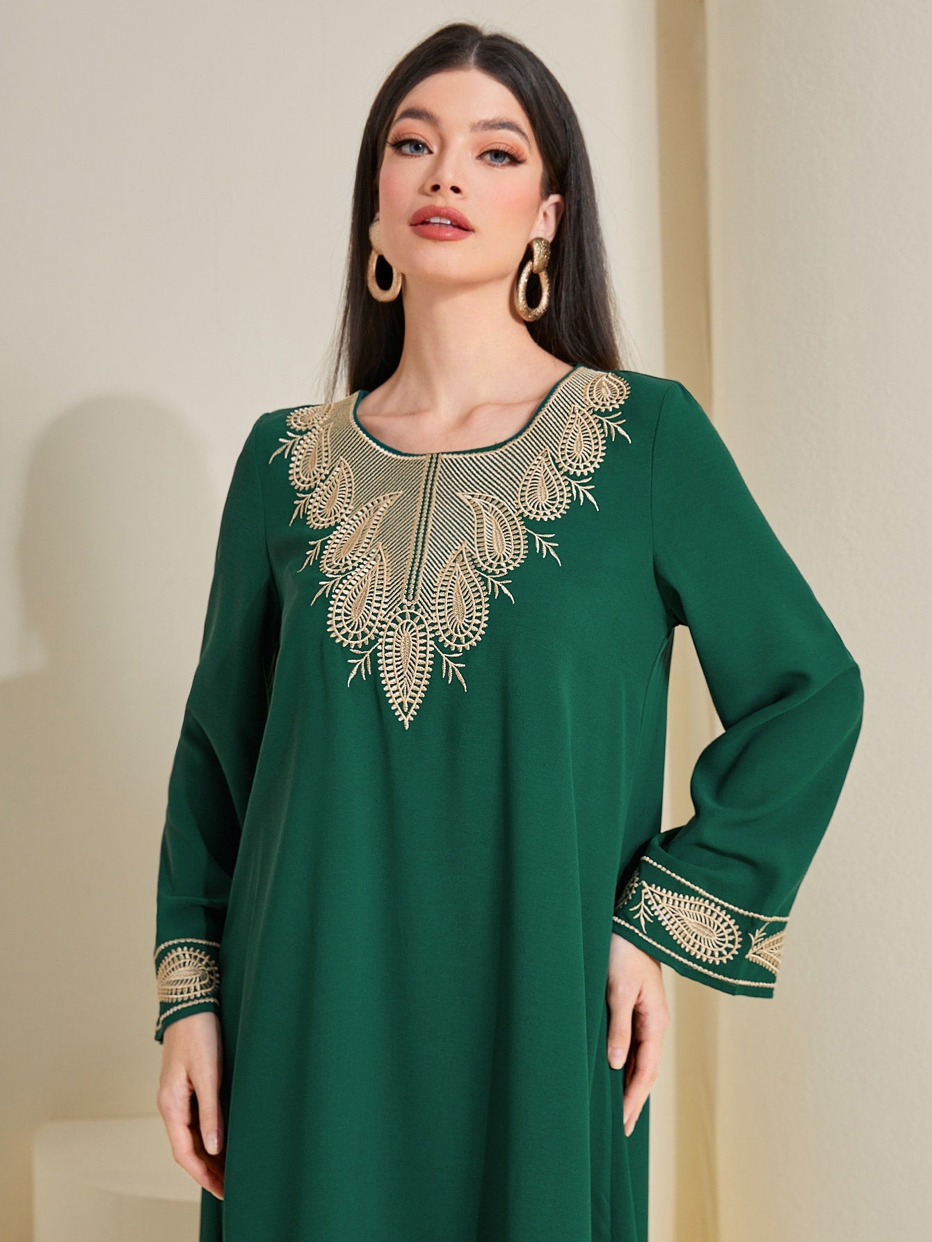 Najma Paisley & Plant Embroidered Kaftan