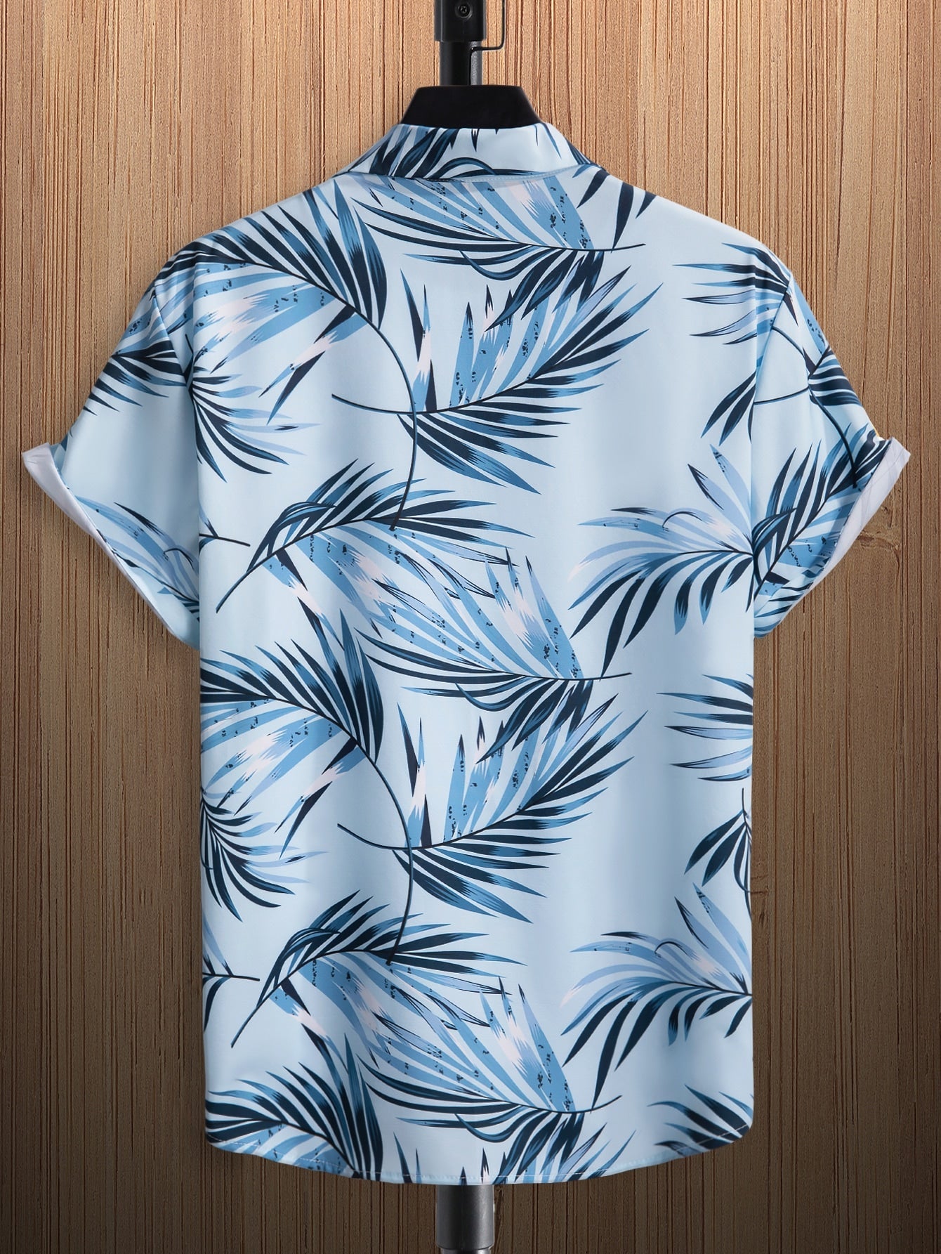 Manfinity RSRT Men Tropical Print One Pocket Front Shirt Without Tee