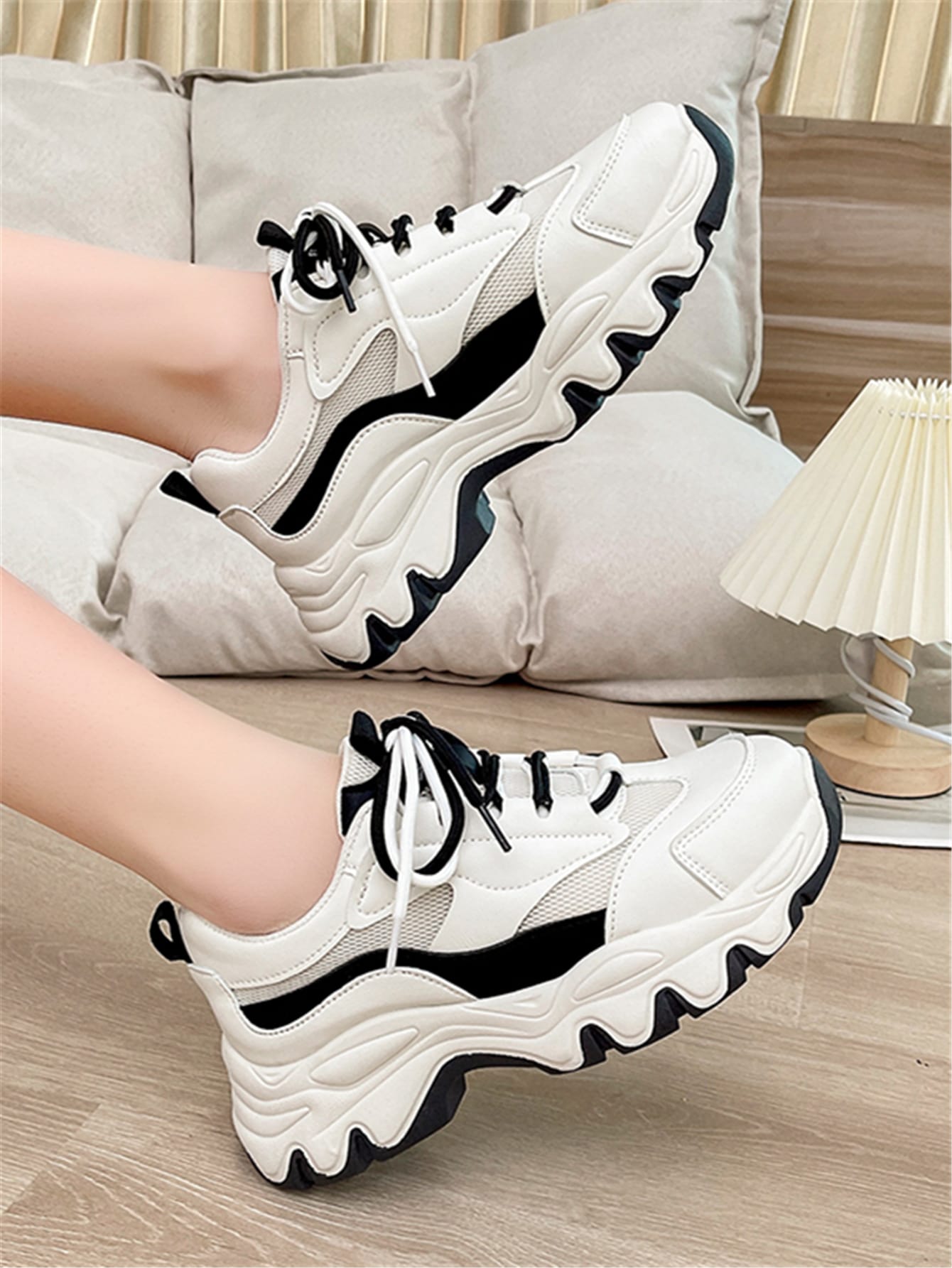 Women Two Tone Lace-up Front Sports Shoes, Sporty Chunky Sneakers For Outdoor