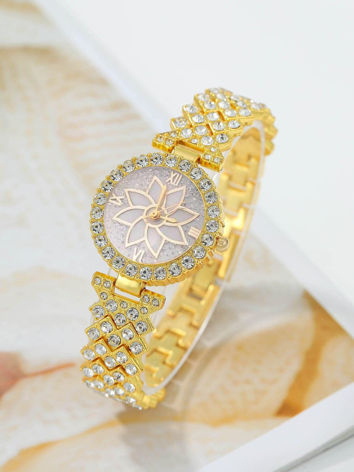 1pc Rhinestone Decor Quartz Watch & 5pcs Jewelry Set