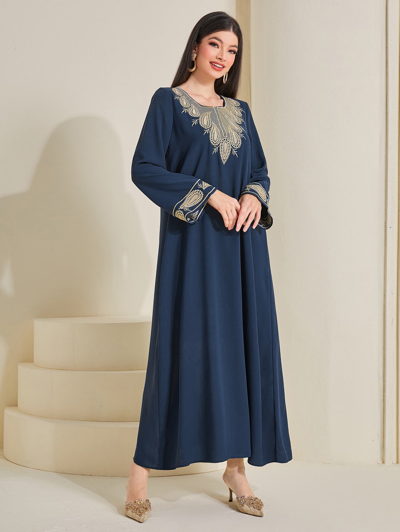 Najma Paisley & Plant Embroidered Kaftan