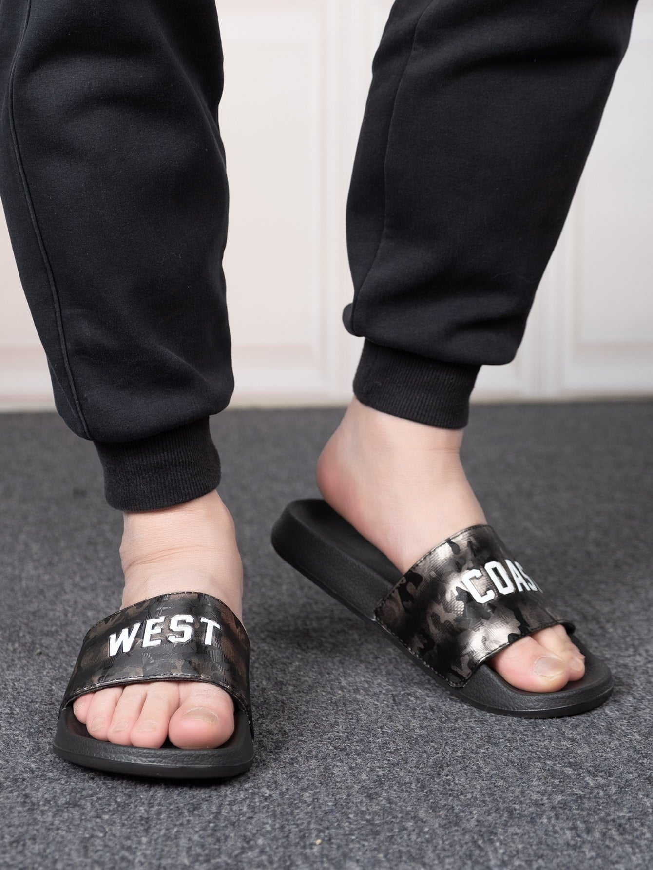 Men's Stylish Casual Open-toed Slippers For Any Occasion