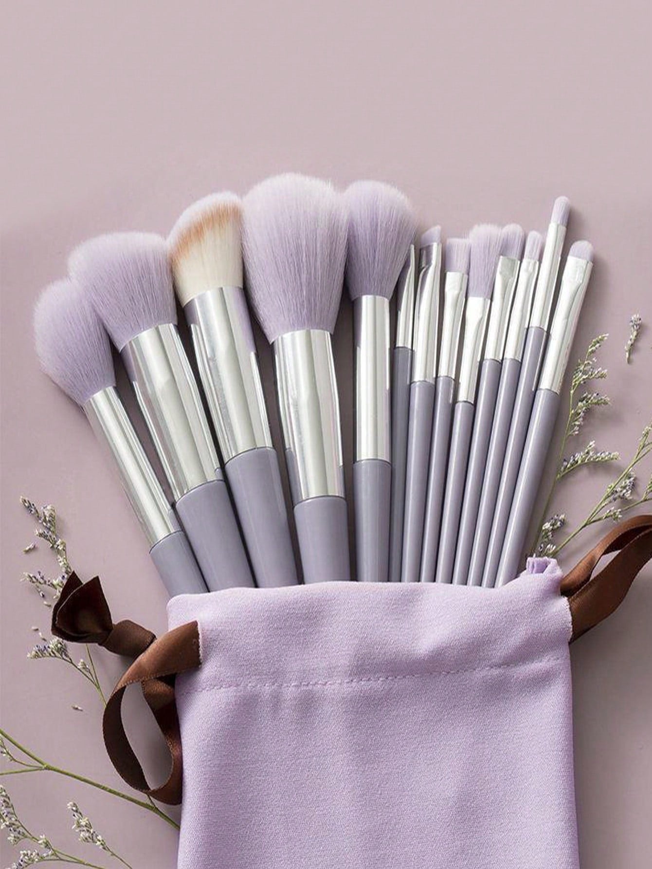 13pcs Portable makeup brush set, with drawstring storage bag, foundation, blush, eye shadow brush, contouring, concealer, beginner soft hair long handle makeup brush set Black Friday