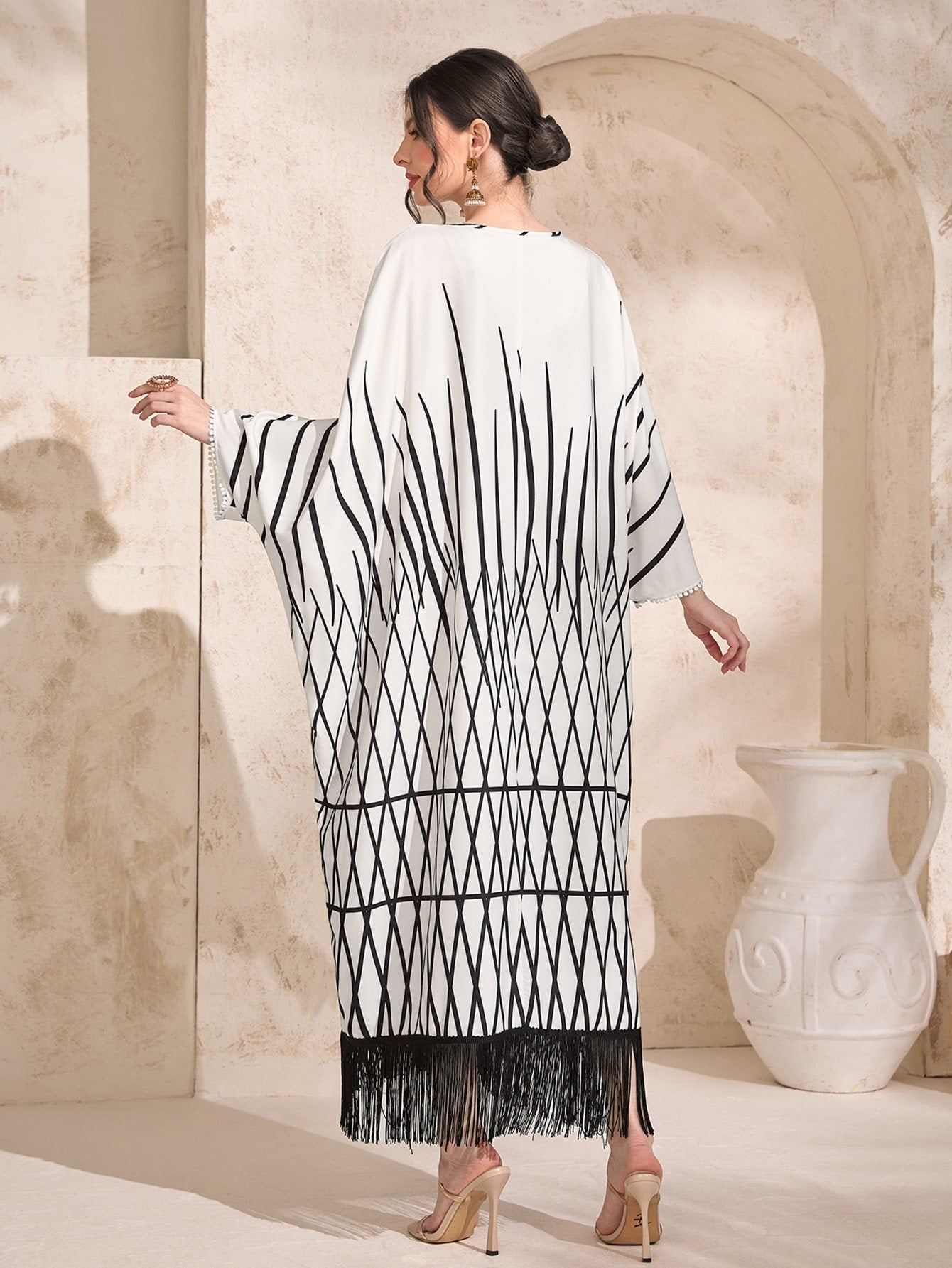 Najma Striped Print Fringe Hem Batwing Sleeve Kaftan