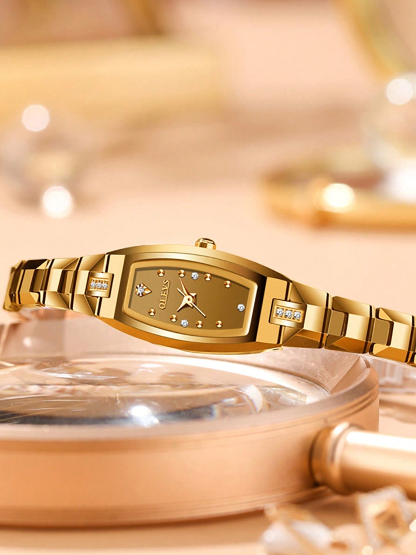 1pc Women Golden Tungsten Steel Fashion Water Resistant Tonneau Dial Quartz Watch, For Daily Decoration