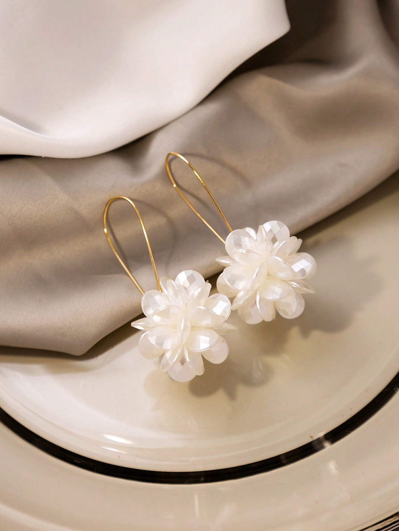 Flower Decor Drop Earrings