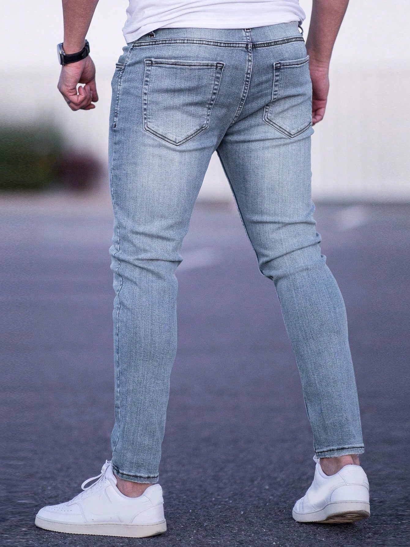 Manfinity Homme Men Cotton Ripped Slant Pocket Jeans