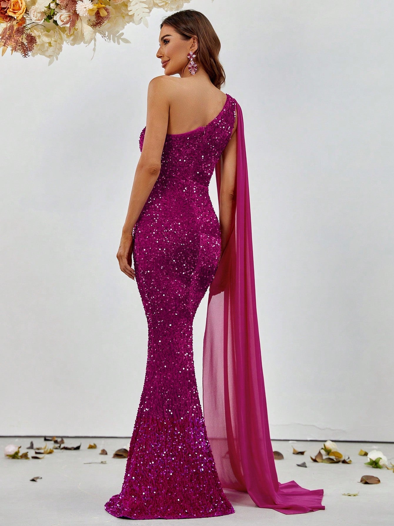 One Shoulder Contrast Mesh Cloak Sleeve Sequins Prom Dress