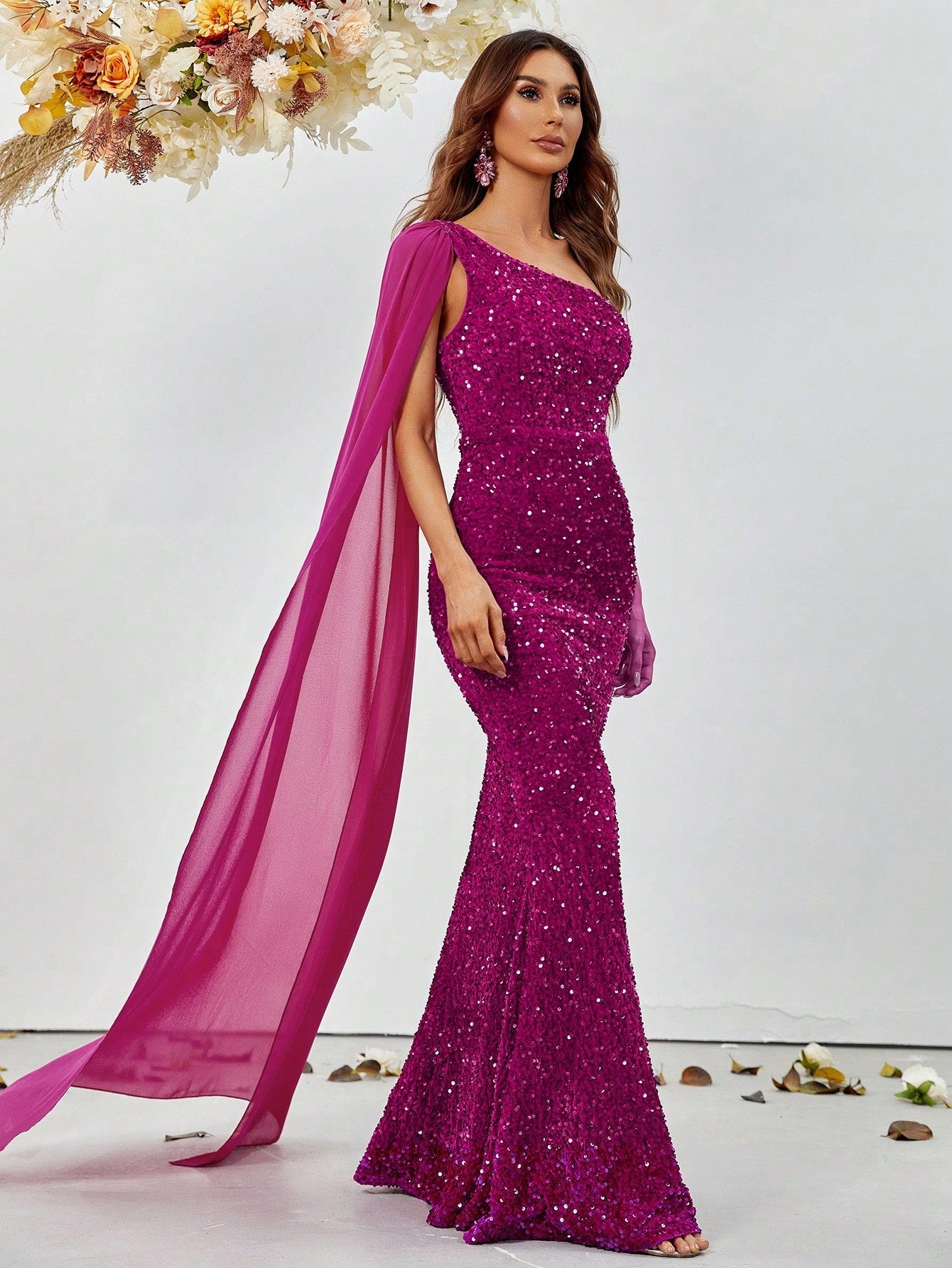 One Shoulder Contrast Mesh Cloak Sleeve Sequins Prom Dress