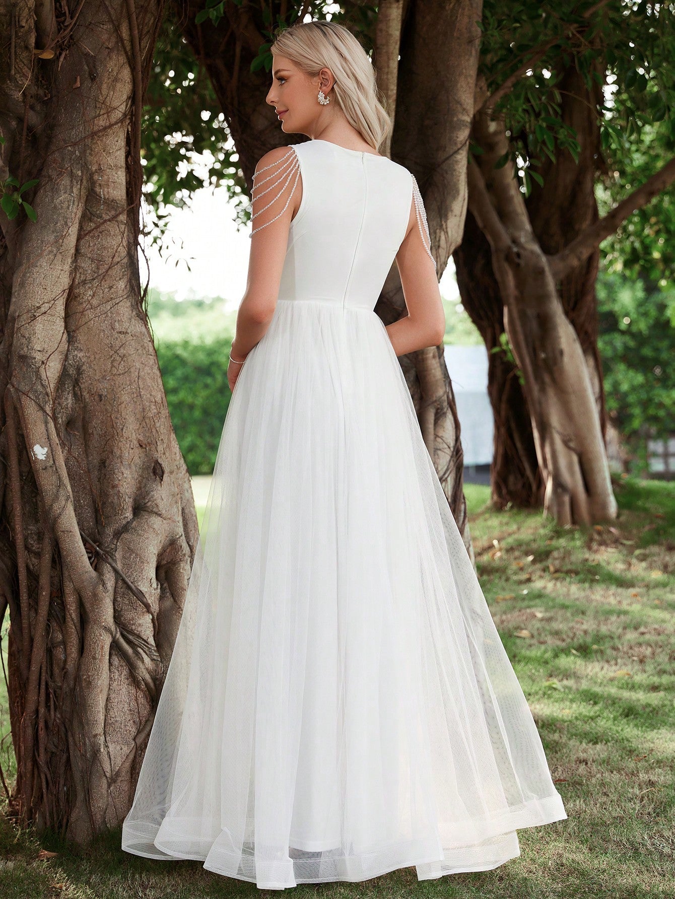 Contrast Mesh V Neck Wedding Dress