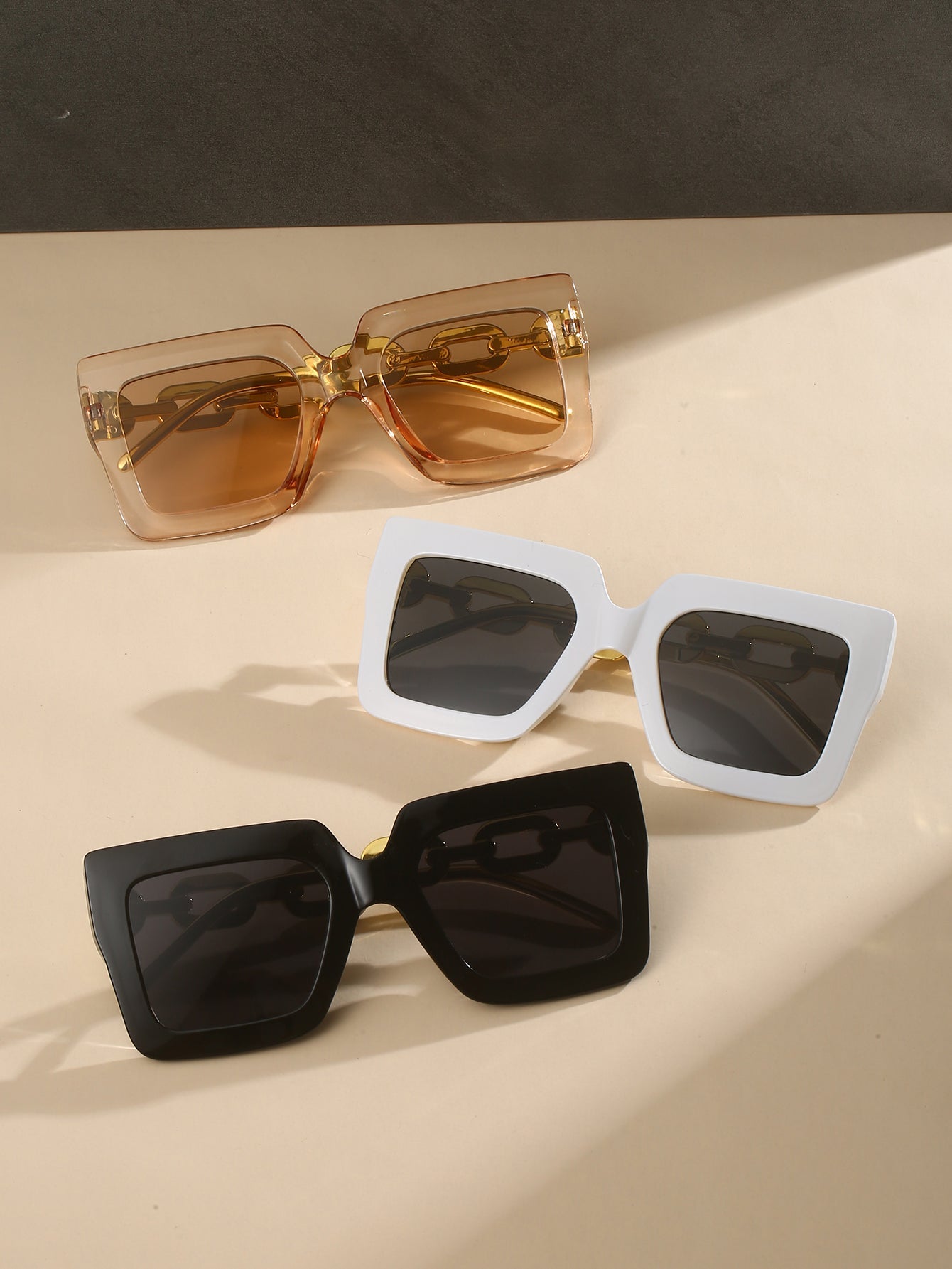 3pcs Plastic Frame Fashionable Sunglasses For Summer Beach