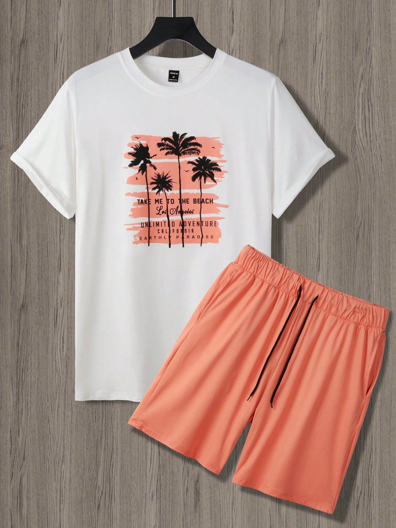 Manfinity Hypemode Men Tropical & Slogan Graphic Tee & Drawstring Waist Shorts