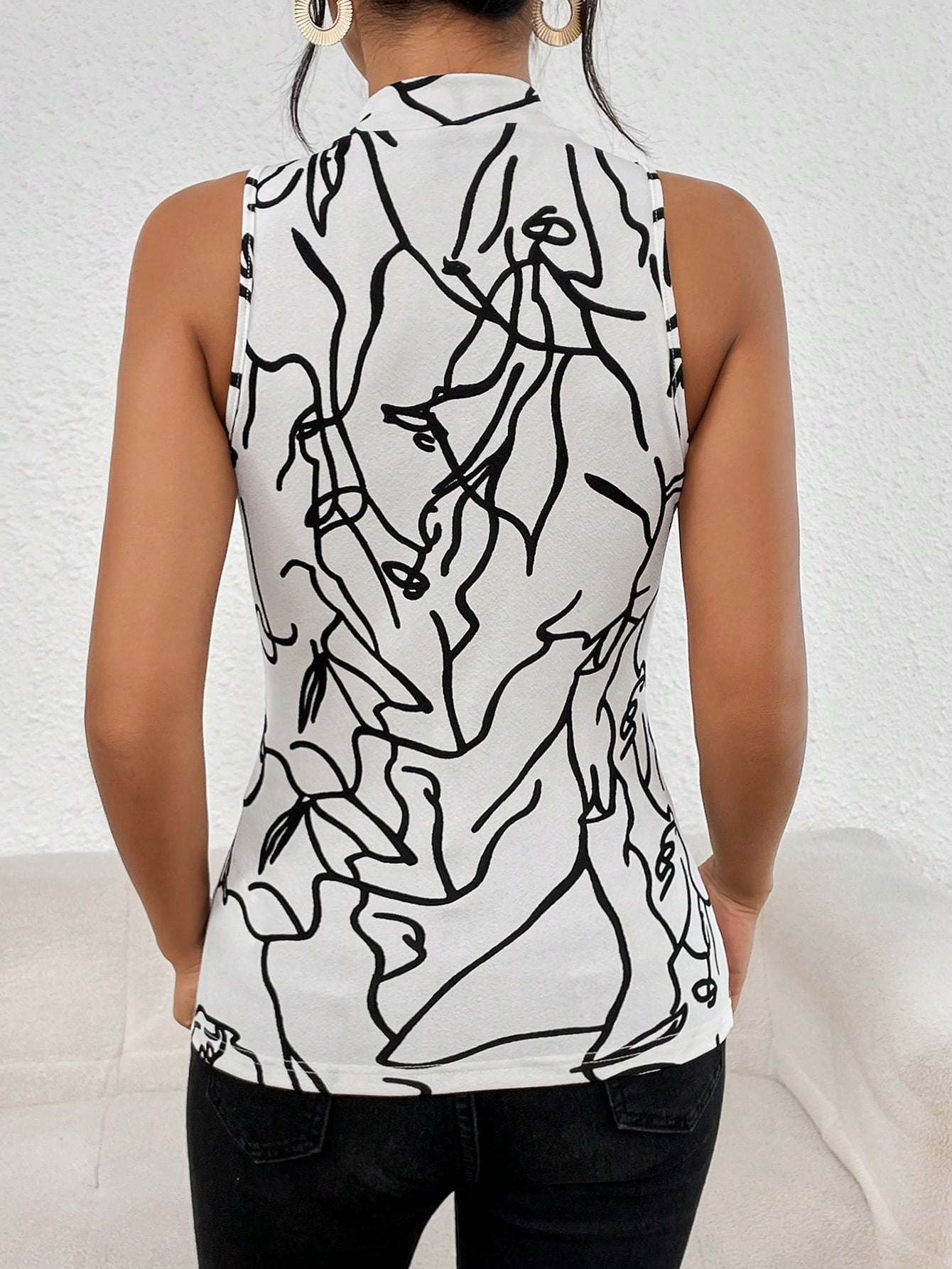 Privé Graphic Print Mock Neck Tank Top