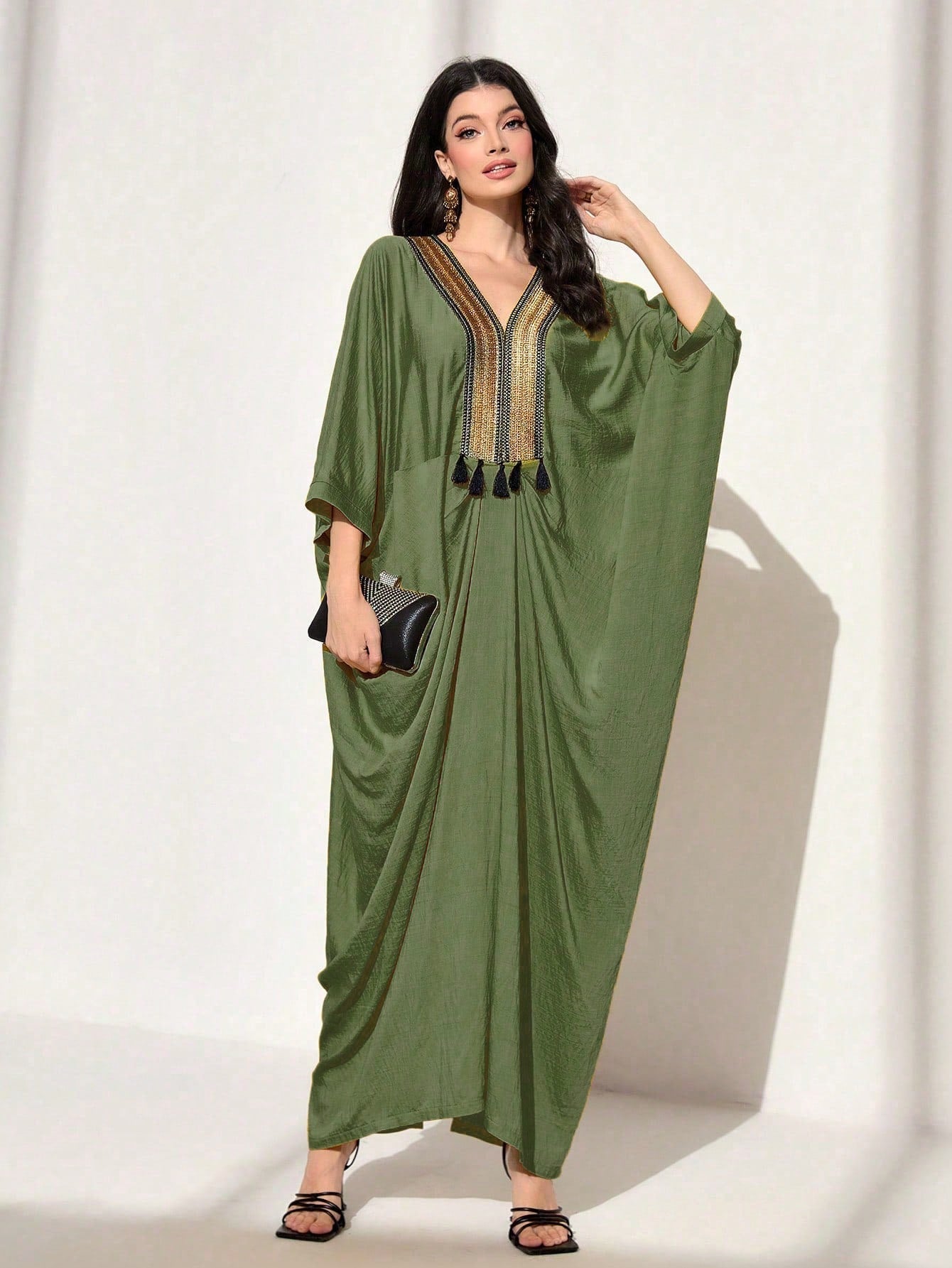 Najma Contrast Tape Tassel Trim Batwing Sleeve Kaftan