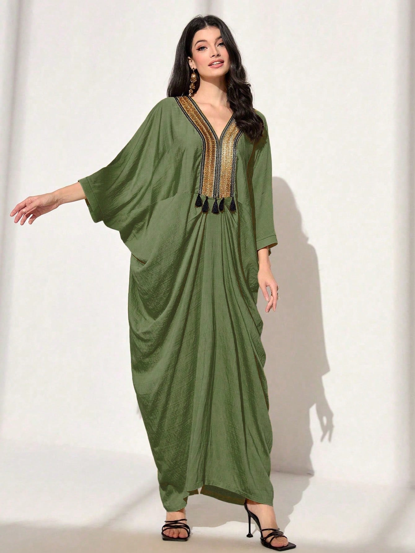 Najma Contrast Tape Tassel Trim Batwing Sleeve Kaftan