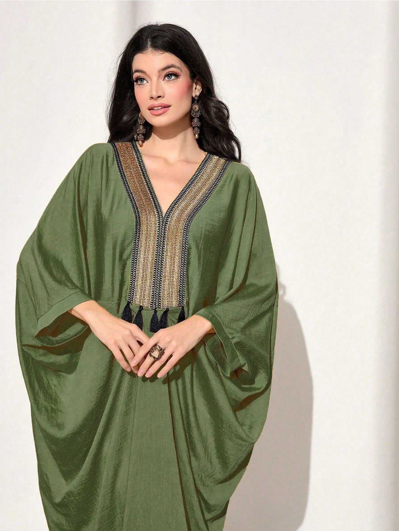 Najma Contrast Tape Tassel Trim Batwing Sleeve Kaftan