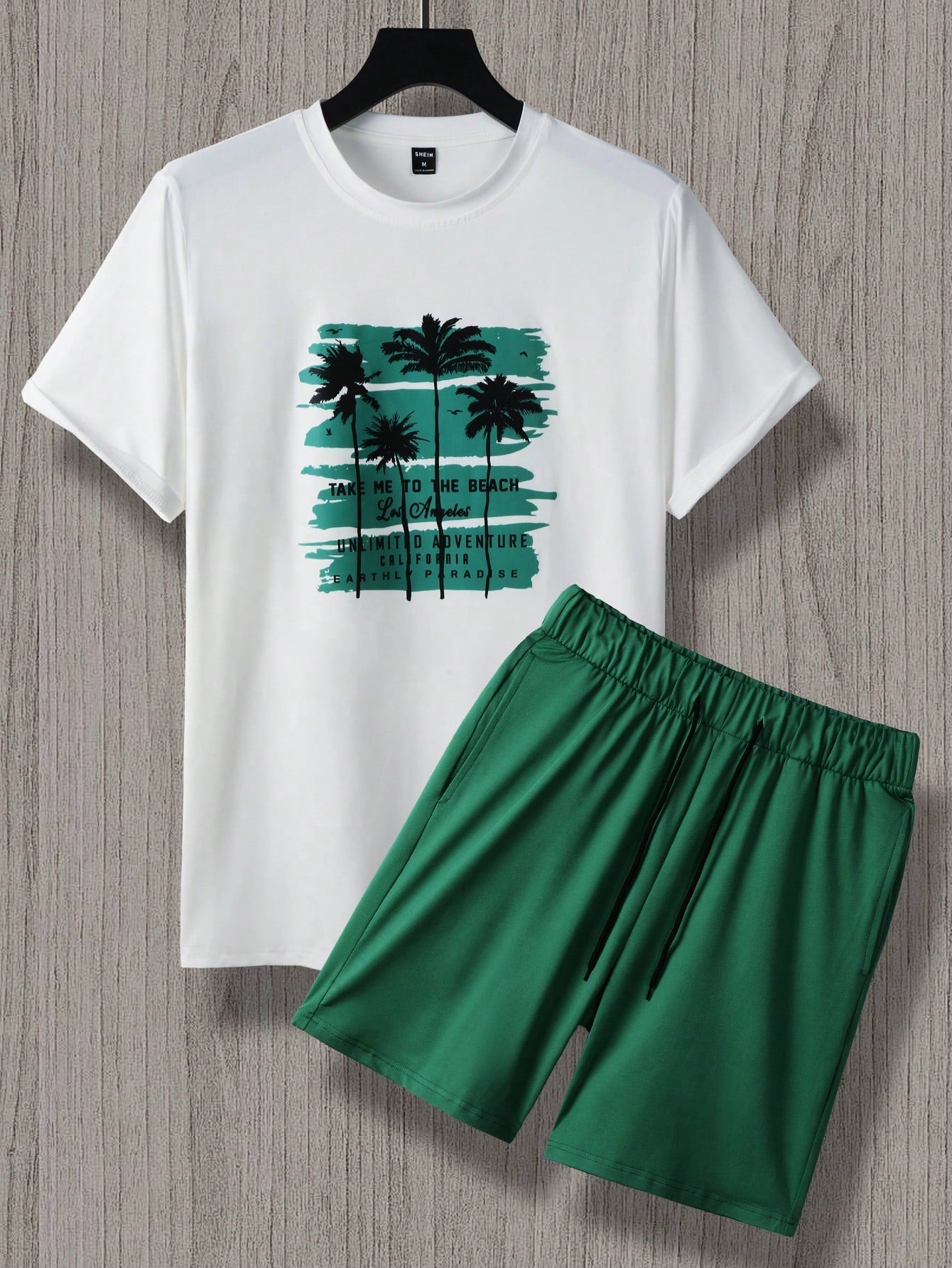 Manfinity Hypemode Men Tropical & Slogan Graphic Tee & Drawstring Waist Shorts