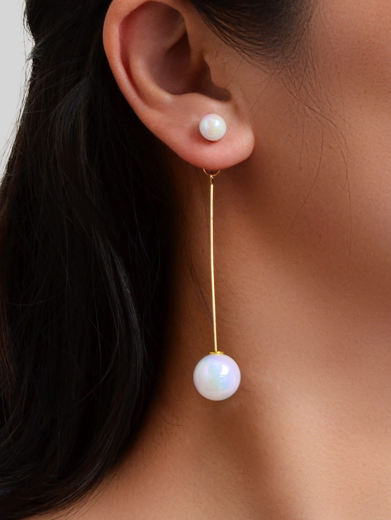 2pcs White Color Glossy Ball Dangle Earrings Ladies Light Luxury Fashion Earrings