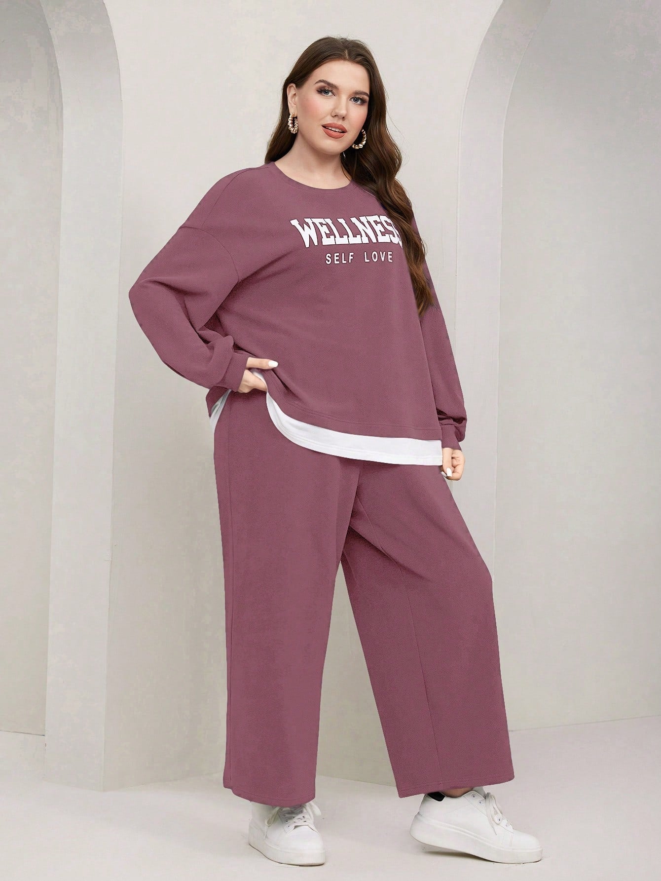 Mulvari Plus Letter Graphic Drop Shoulder 2 In 1 Pullover & Pants