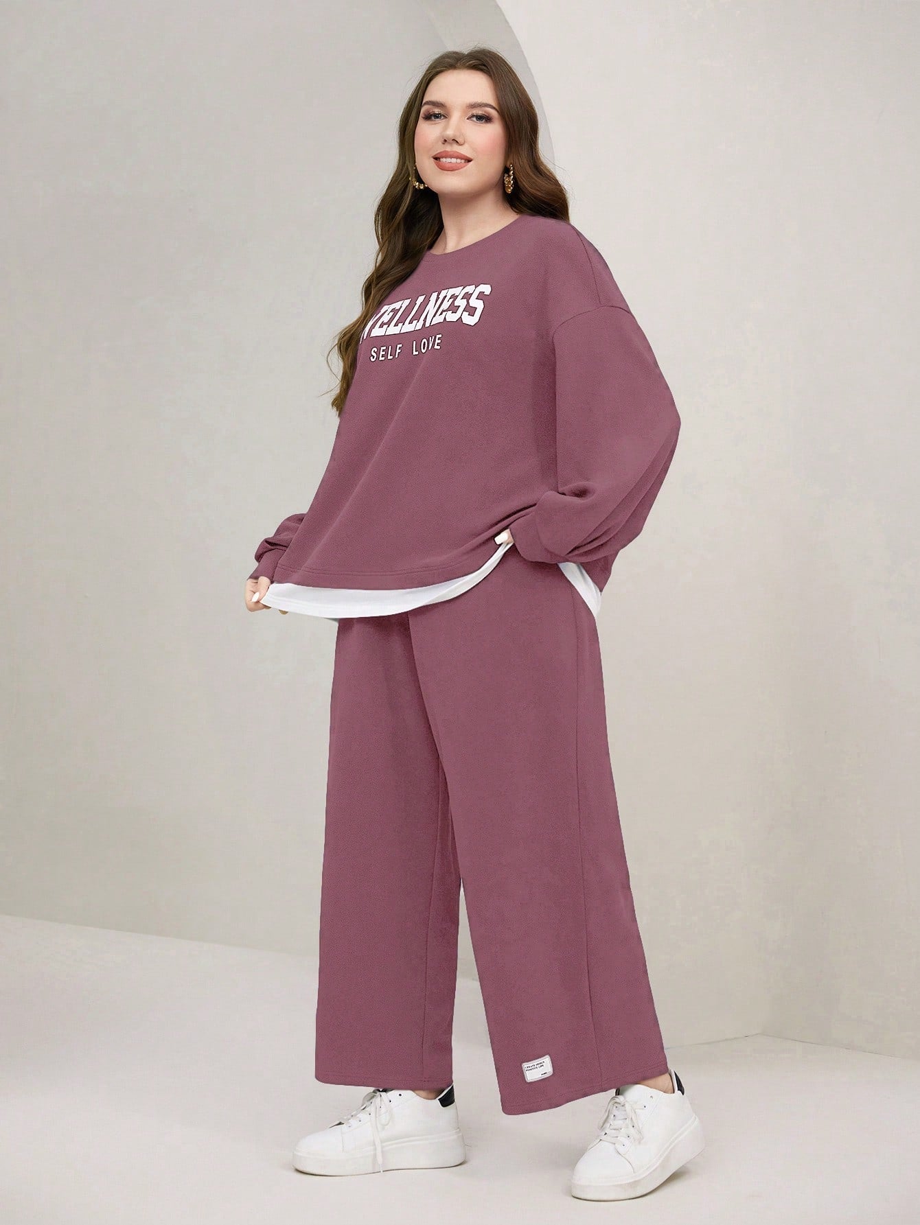 Mulvari Plus Letter Graphic Drop Shoulder 2 In 1 Pullover & Pants