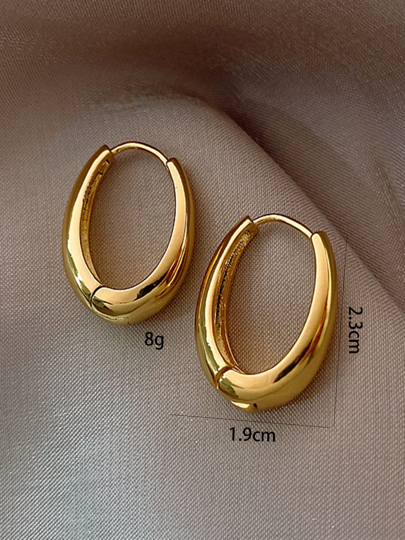 1pair New Arrivals Geometric Ellipse Hoop Earrings In Smooth Metallic Finish Retro Style Women's Accessory Ear Clip