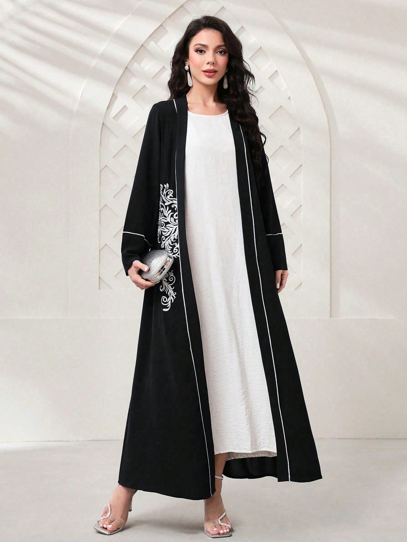 Najma Leaf Print Contrast Piping Abaya