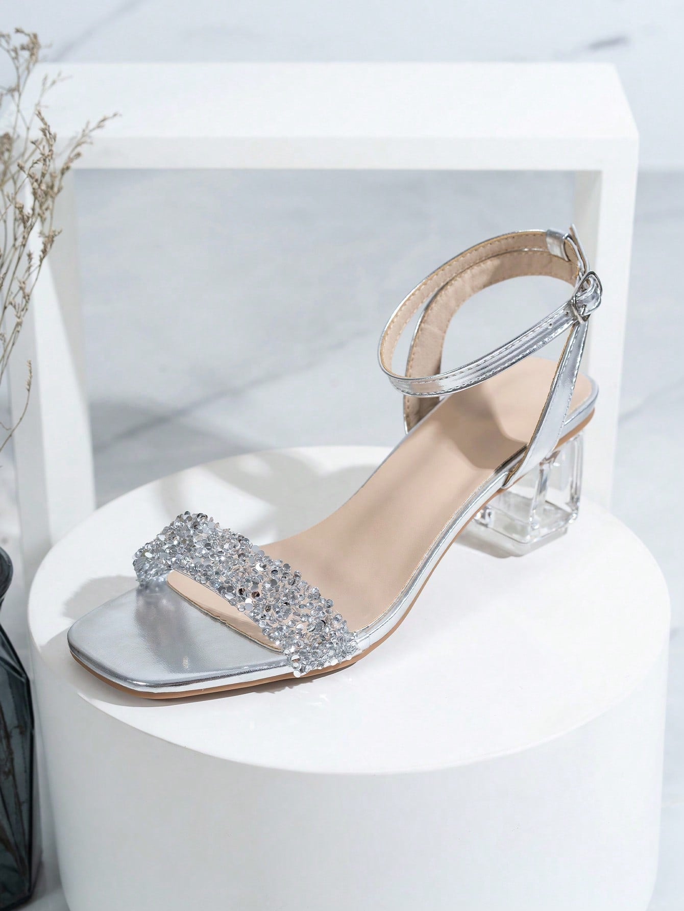 Fashionable & Elegant High Heel Sandals For Women With Crystal Heels And Rhinestone Decoration