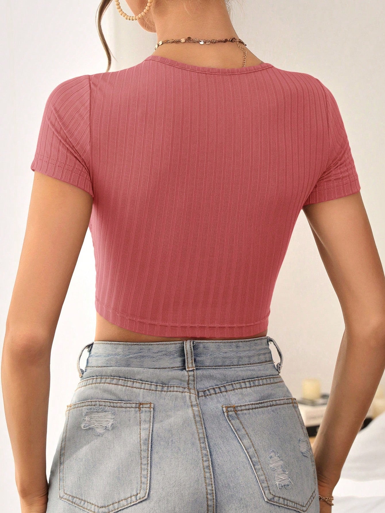 Essnce Solid Crop Tee