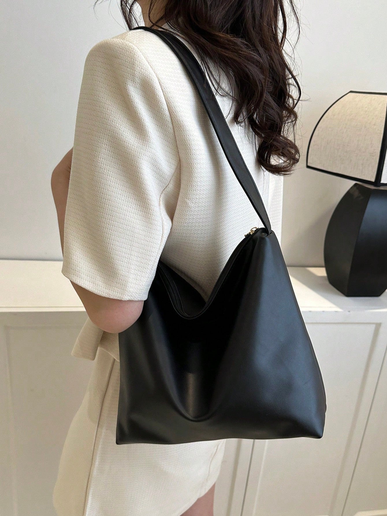 Simple And Fashionable Tote Bag For Women