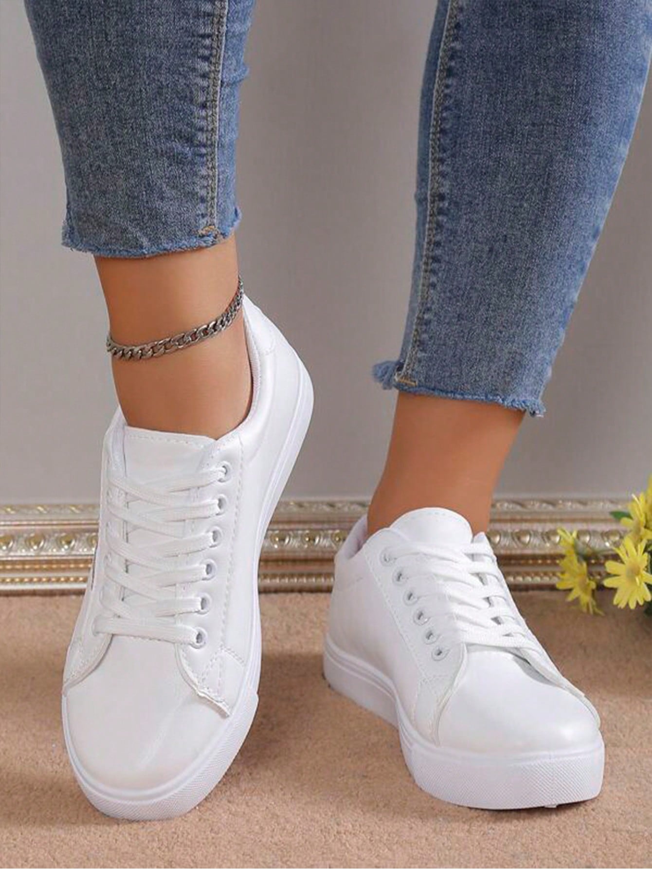 Women's Low-cut Comfortable Outdoor Casual Sneakers