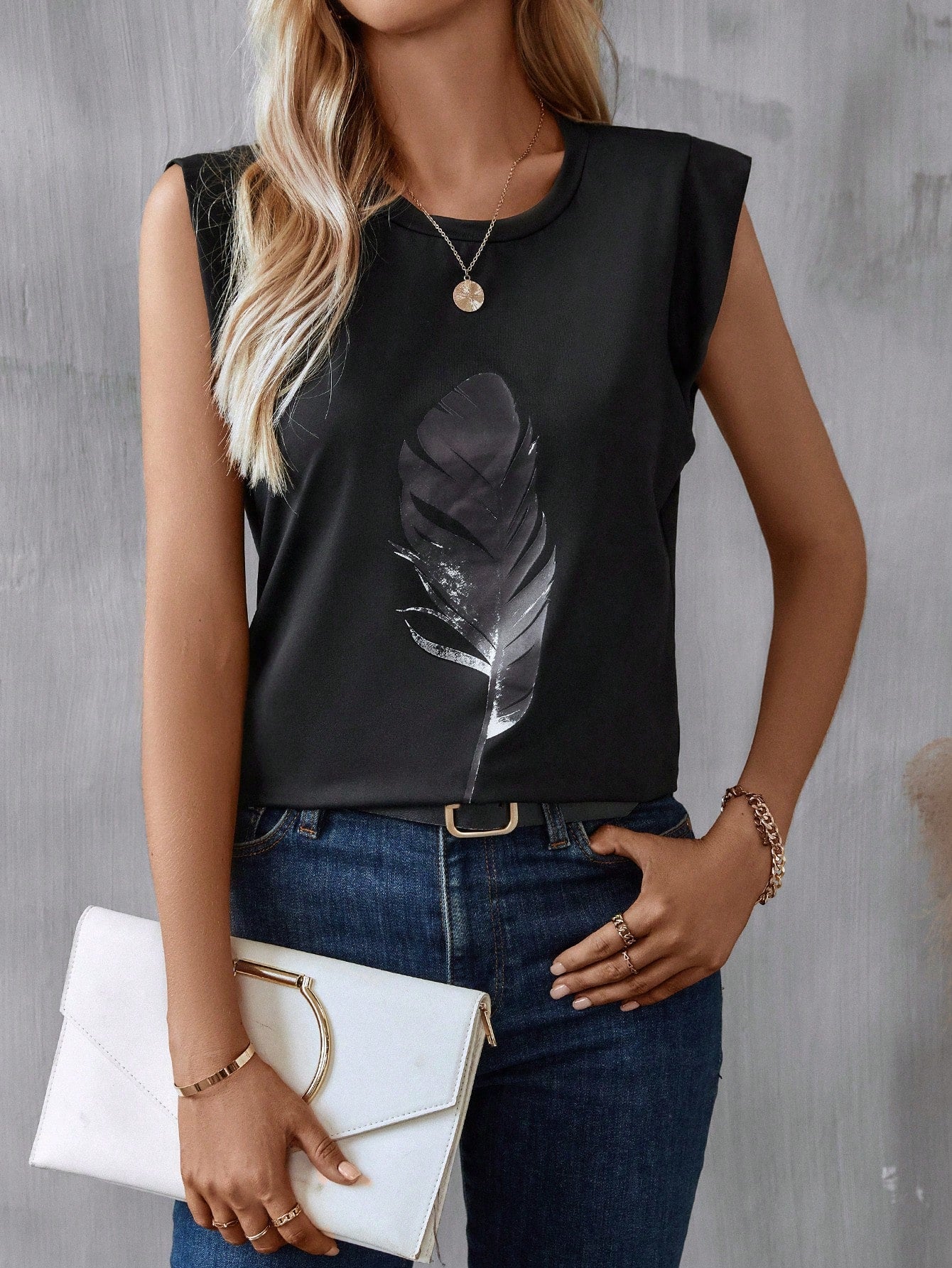 LUNE Contrast Trim Tee