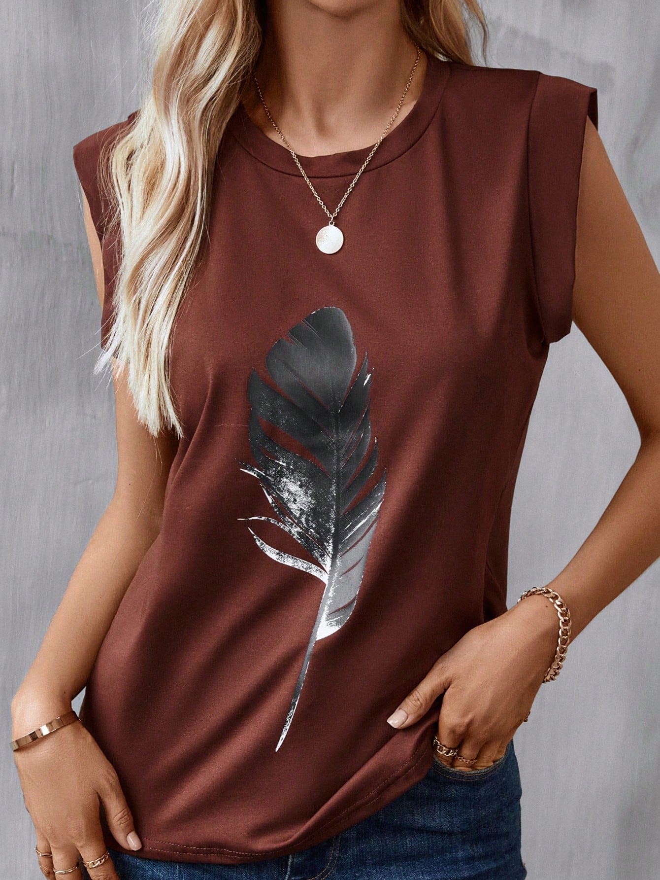 LUNE Contrast Trim Tee