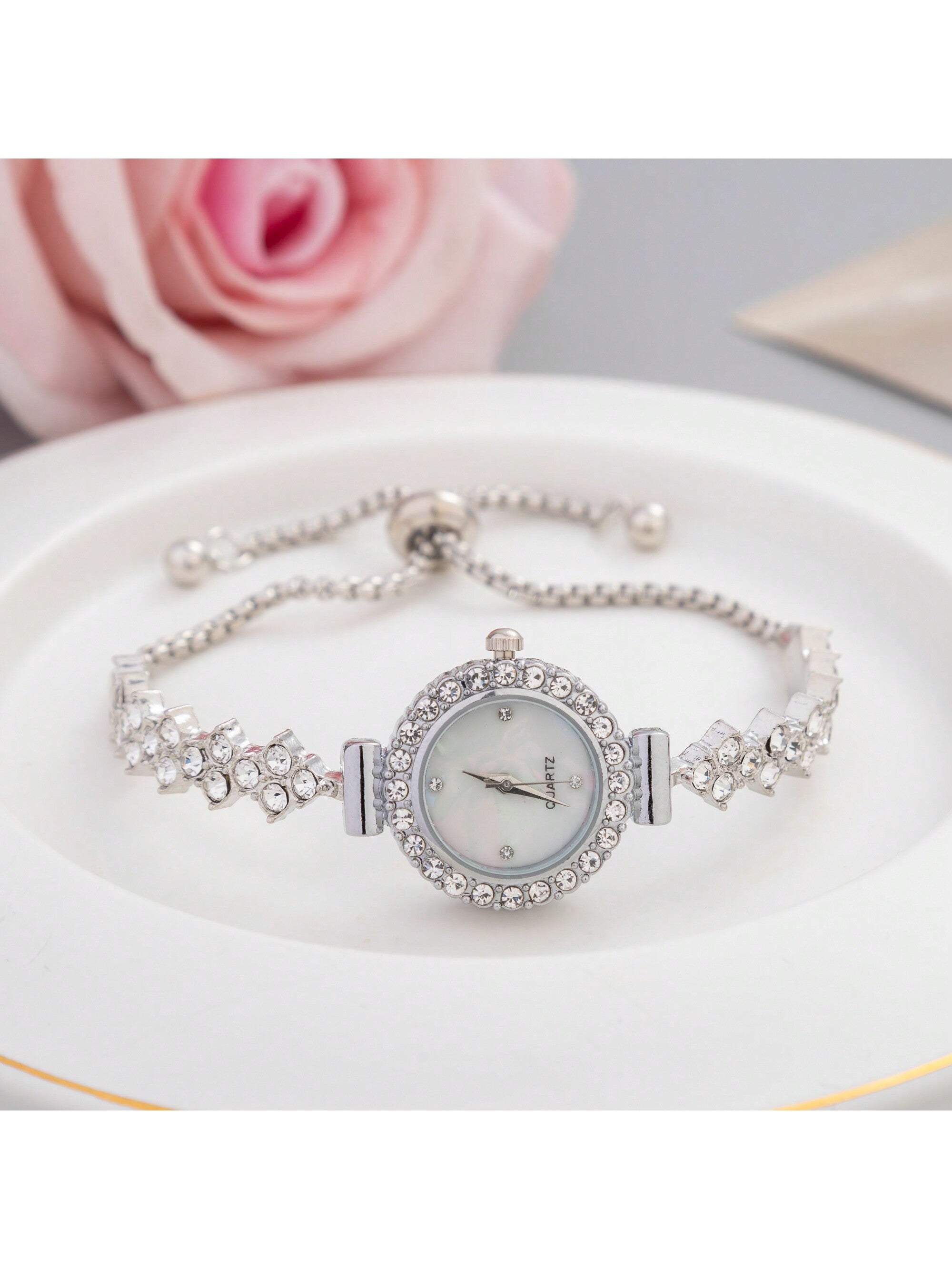 New Casual Fashion Ladies' Bracelet Watch, Cute Round Dial Decorated With Crystals, Rhinestone Embellished Watchband, Alloy Quartz Watch, Gift