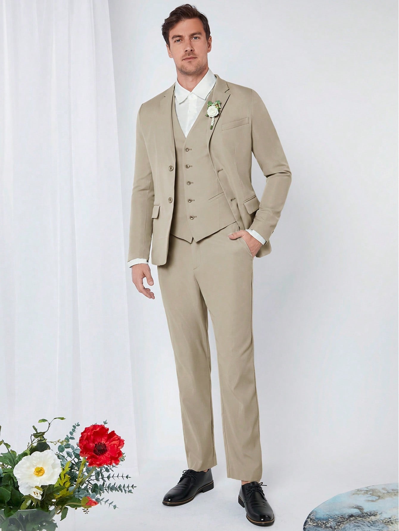 Manfinity Mode Men 1pc Patched Detail Single Breasted Blazer & 1pc Vest Blazer & 1pc Pants