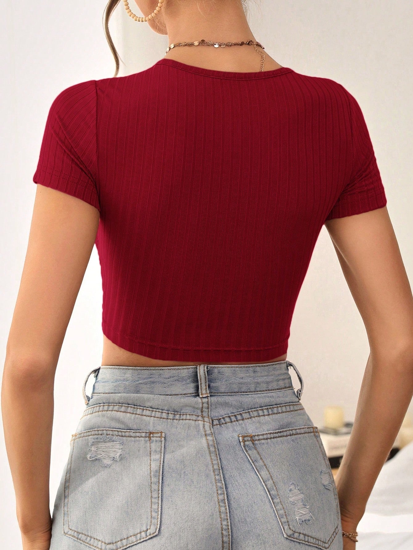 Essnce Solid Crop Tee