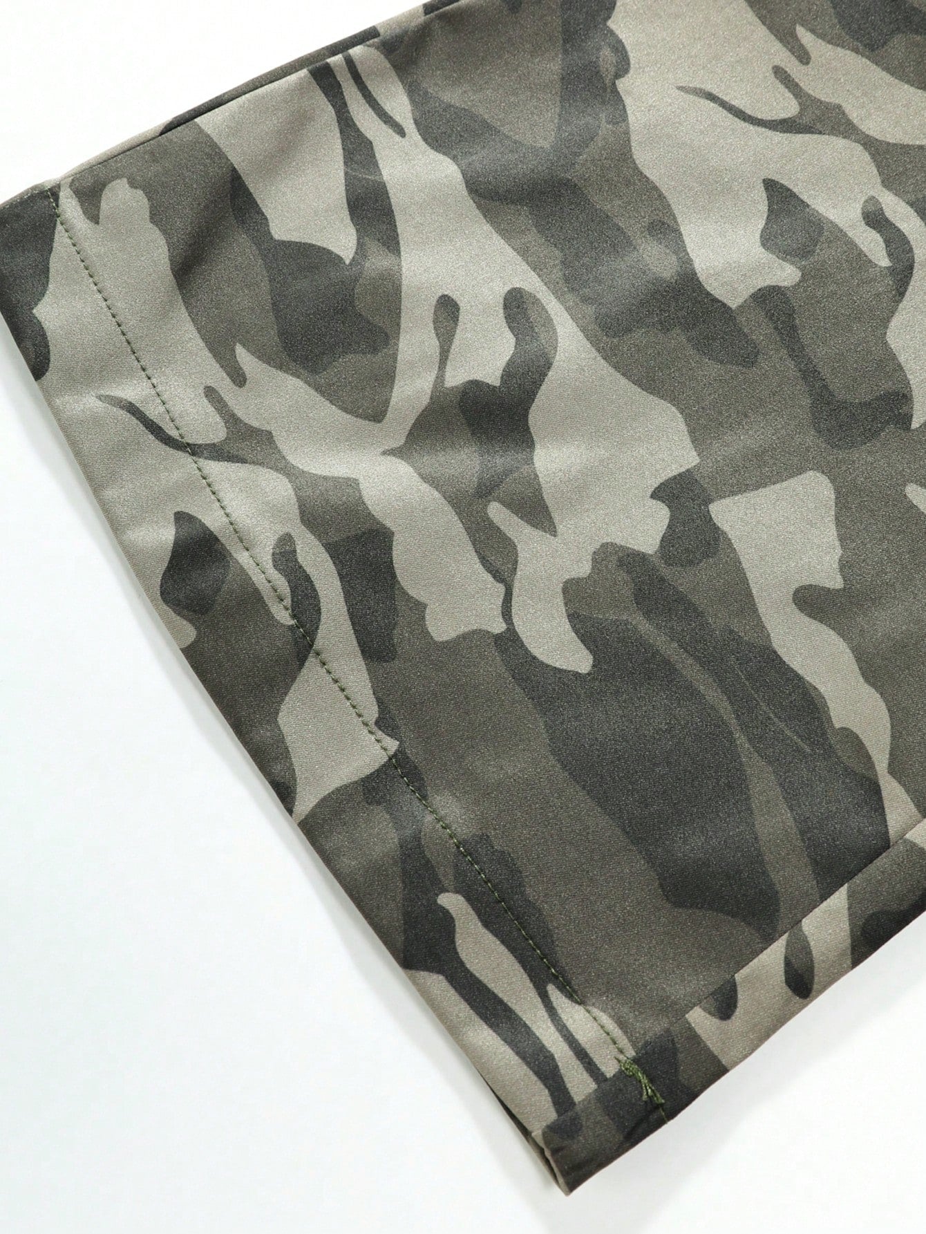 Manfinity Hypemode Men's Camouflage Straight-leg Pants