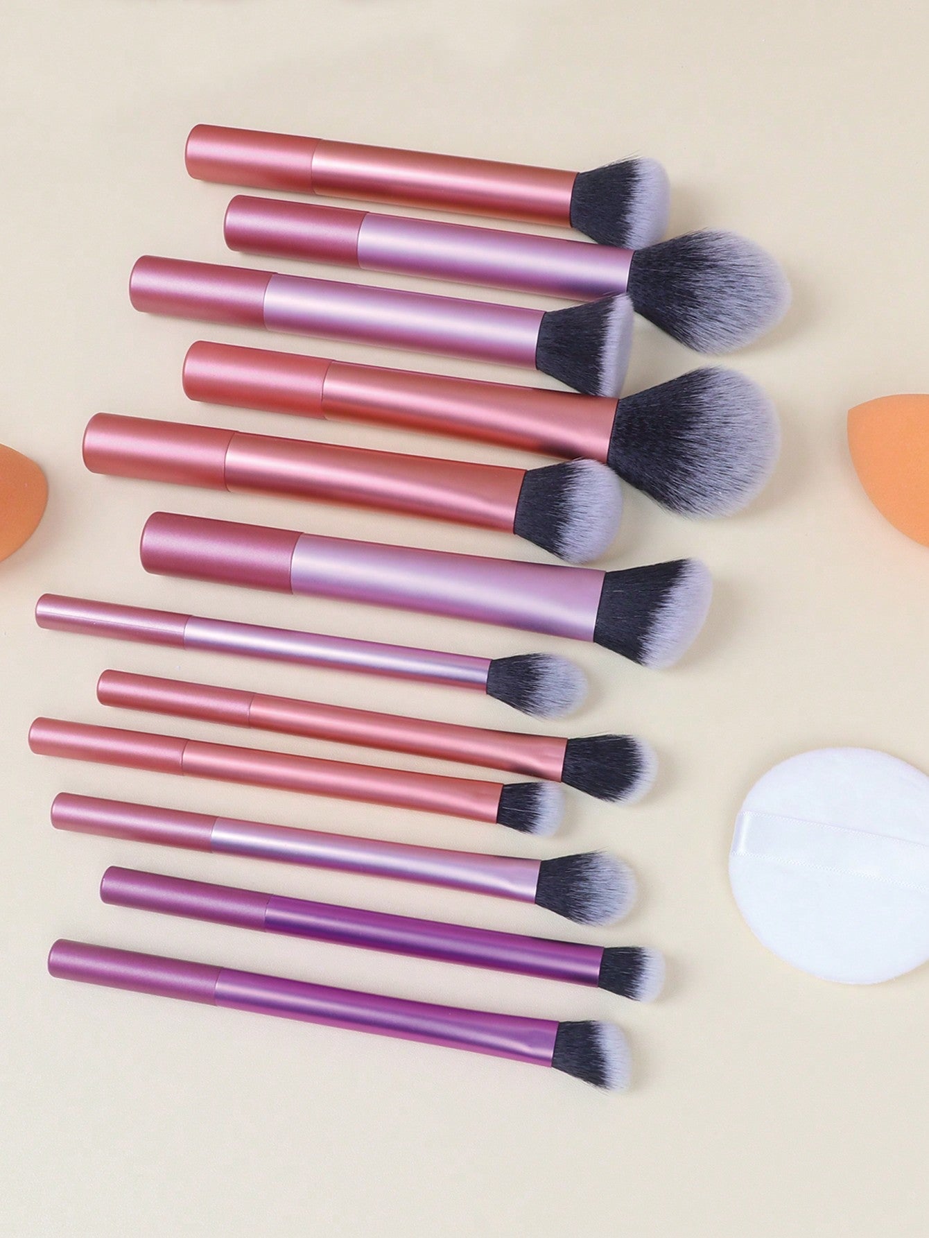 15pcs Multi-functional Makeup Brush Set Including Large Powder Brush, Blush Brush, Contour Brush, Foundation Brush, Concealer Brush, Eyeshadow Brush, Smudge Brush, Nose Shadow Brush, Blending Brush, Highlight Brush And More + 1pc Diagonal Cut Beauty Spong